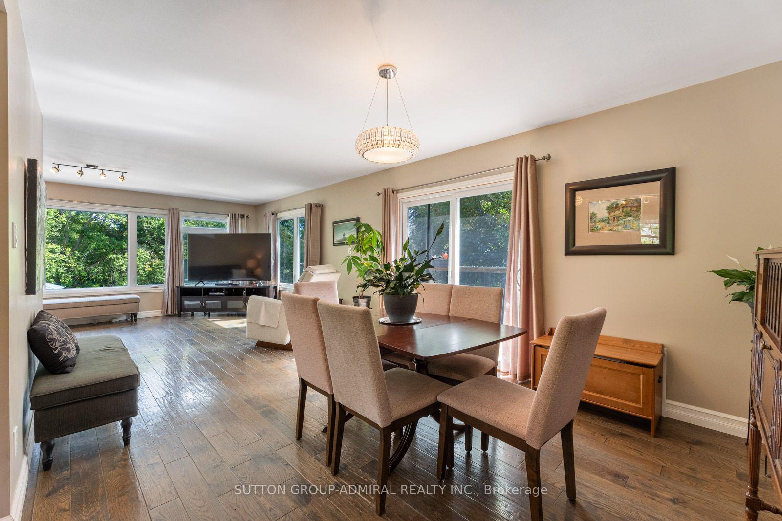 Photo 10 of 788 Allan Avenue, Newmarket, Gorham-College Manor — HOMEH