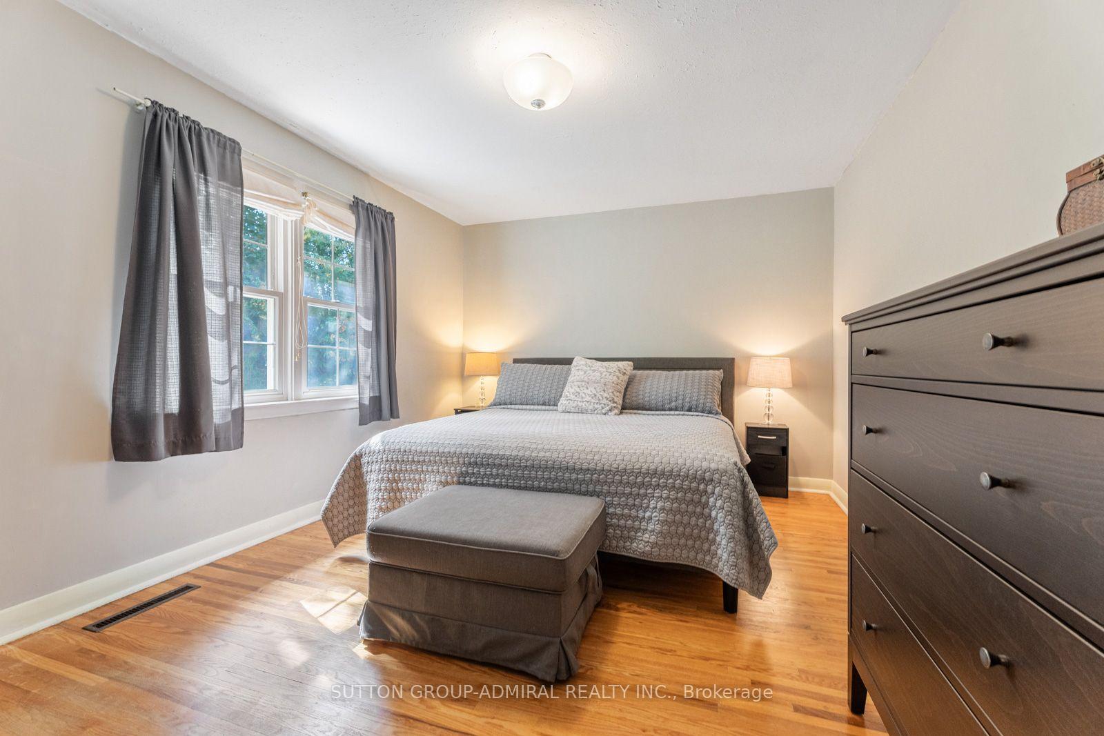 Photo 16 of 788 Allan Avenue, Newmarket, Gorham-College Manor — HOMEH