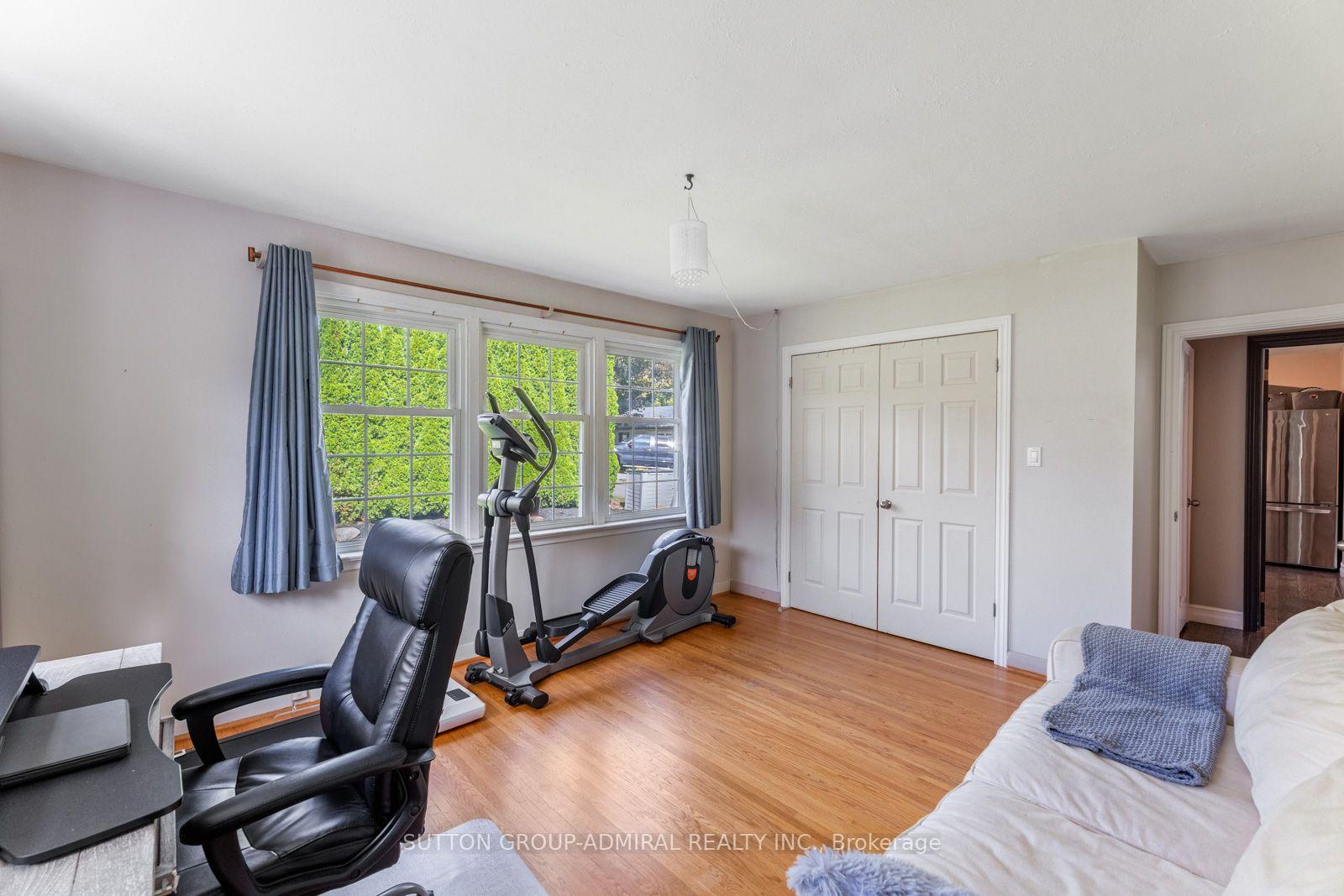 Photo 20 of 788 Allan Avenue, Newmarket, Gorham-College Manor — HOMEH