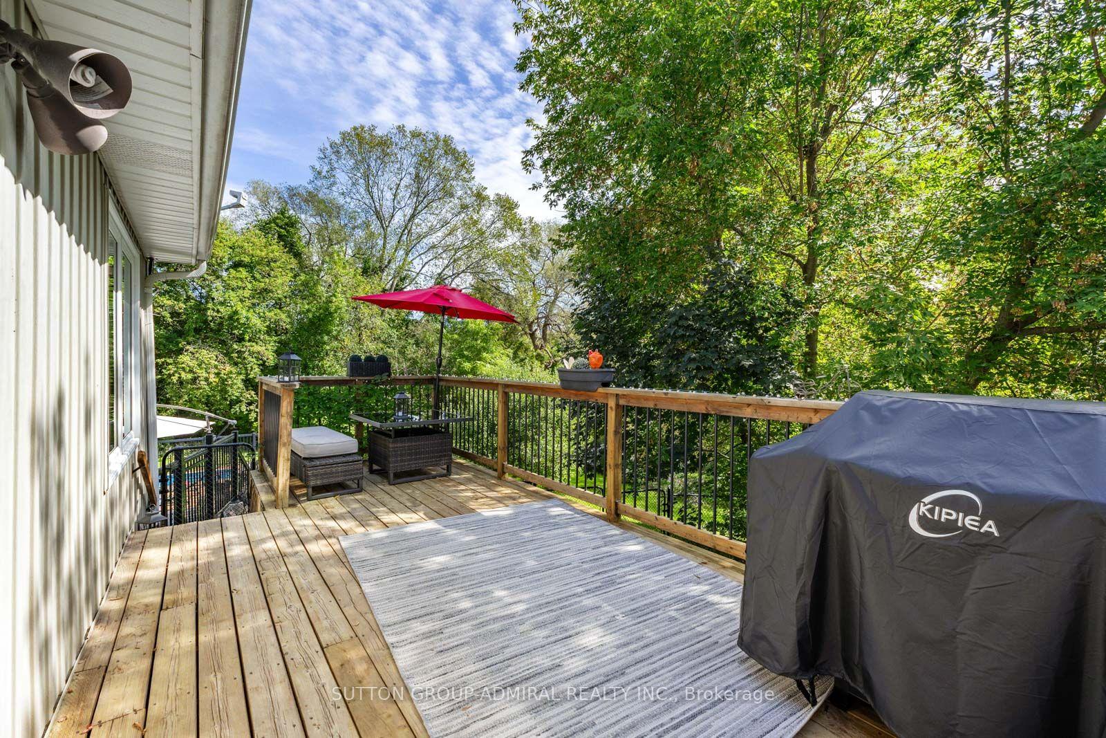 Photo 22 of 788 Allan Avenue, Newmarket, Gorham-College Manor — HOMEH