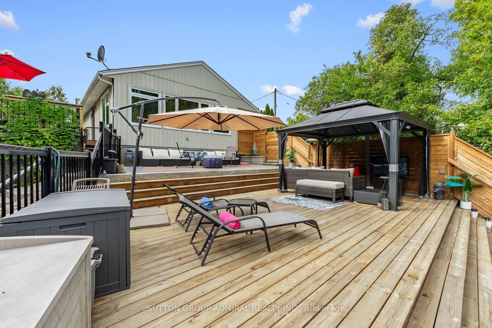 Photo 39 of 788 Allan Avenue, Newmarket, Gorham-College Manor — HOMEH