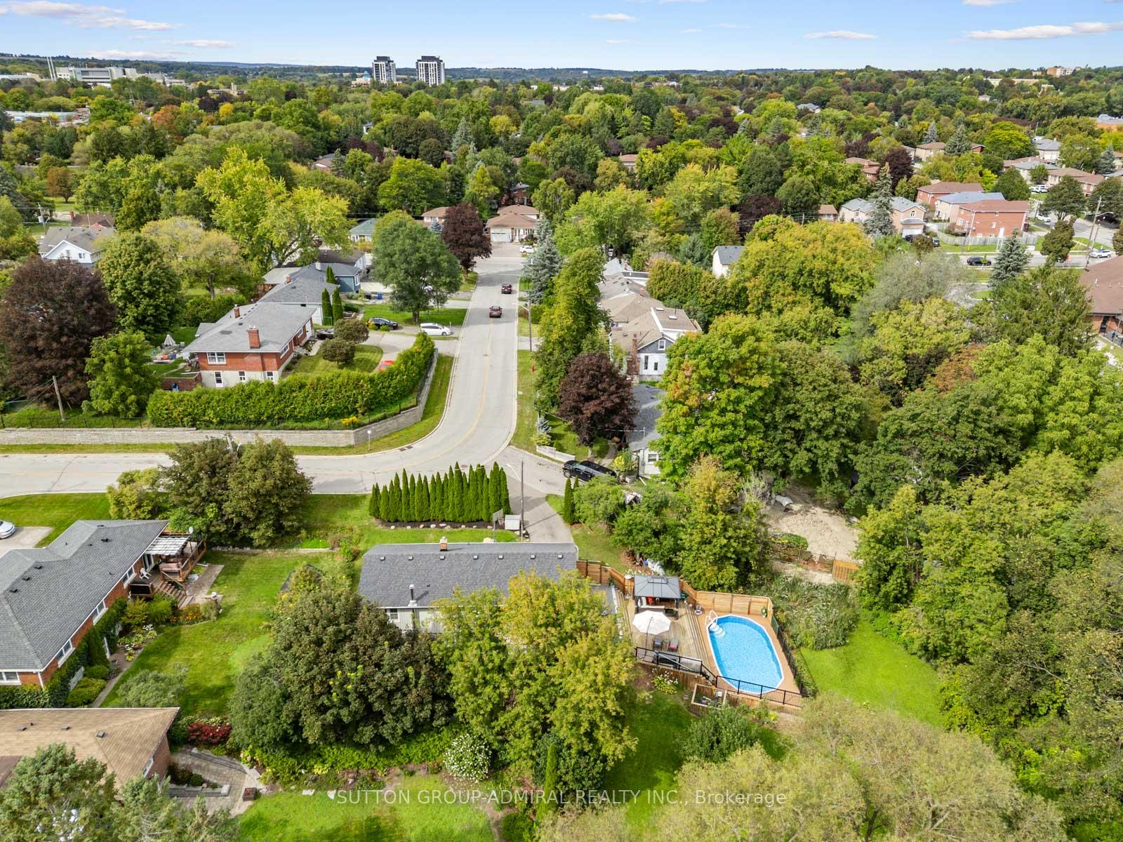 Photo 49 of 788 Allan Avenue, Newmarket, Gorham-College Manor — HOMEH