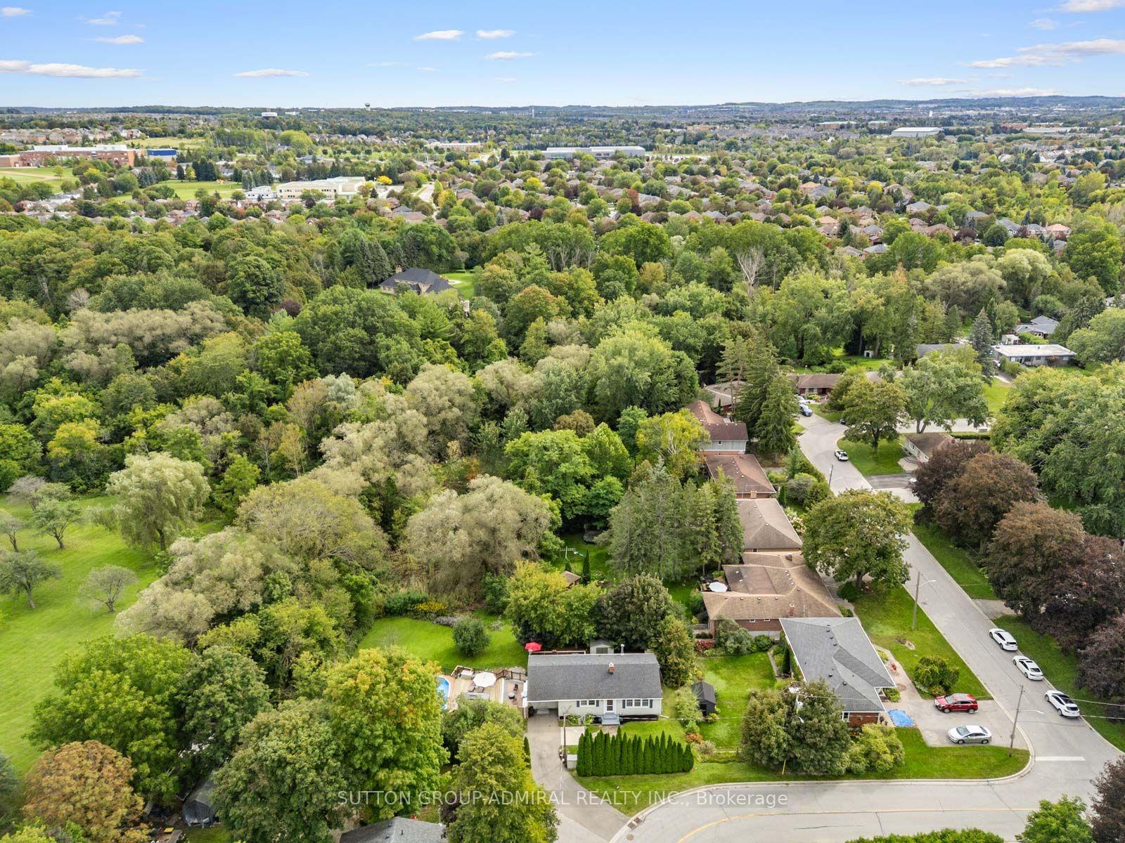Photo 50 of 788 Allan Avenue, Newmarket, Gorham-College Manor — HOMEH