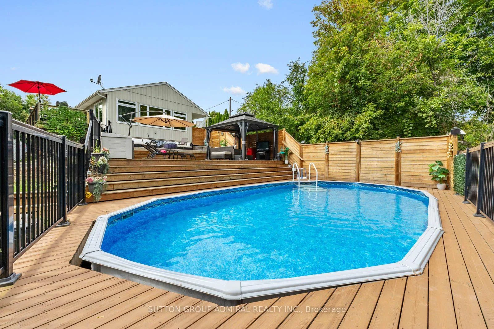 Photo 42 of 788 Allan Avenue, Newmarket, Gorham-College Manor — HOMEH