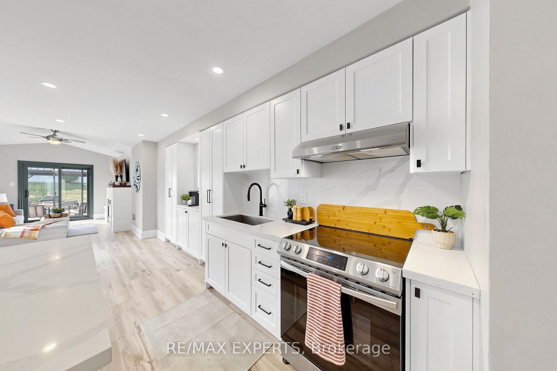 Photo 18 of 40 Waterbury Street, Caledon, Bolton East — HOMEH