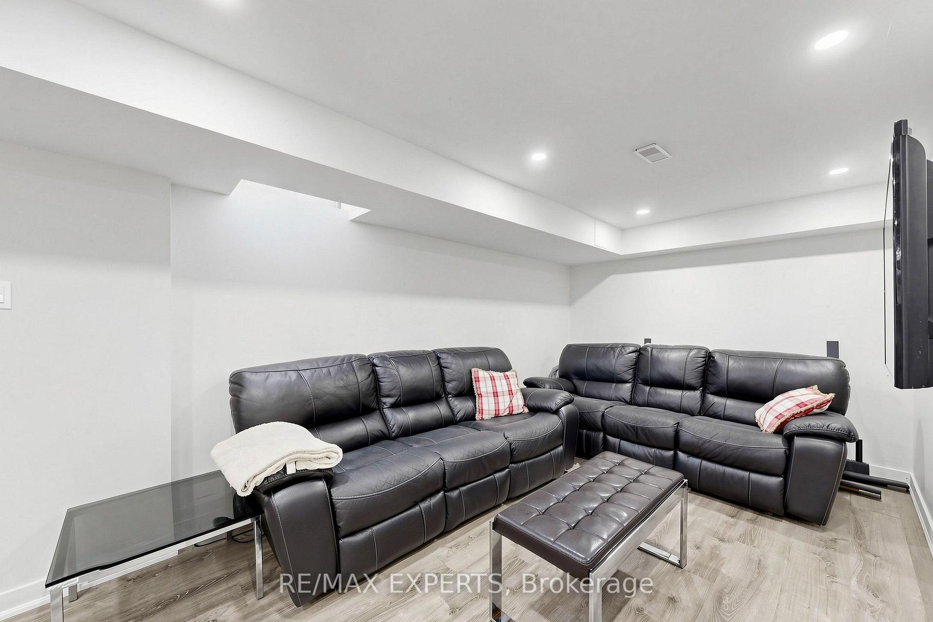 Photo 63 of 40 Waterbury Street, Caledon, Bolton East — HOMEH