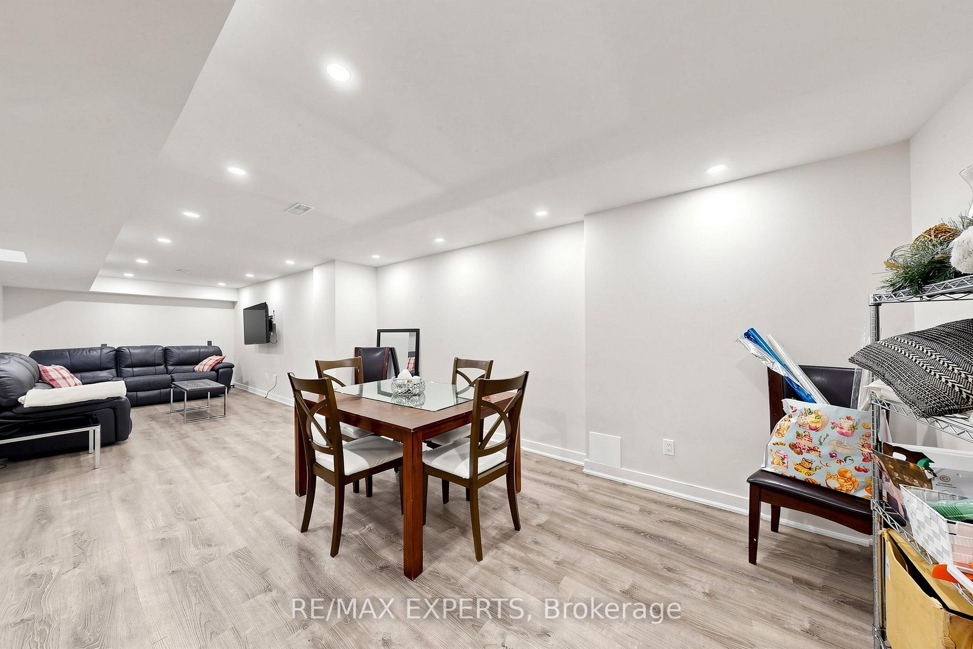 Photo 65 of 40 Waterbury Street, Caledon, Bolton East — HOMEH