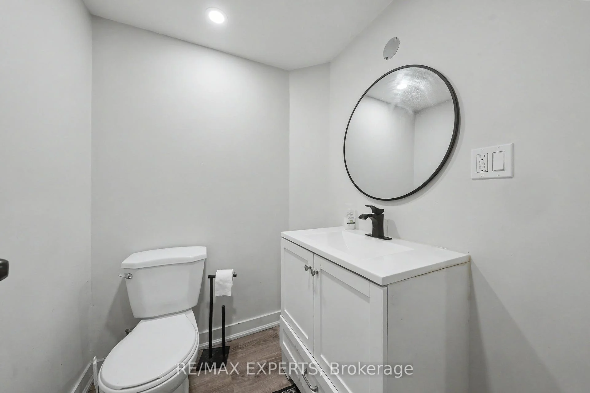 Photo 61 of 40 Waterbury Street, Caledon, Bolton East — HOMEH