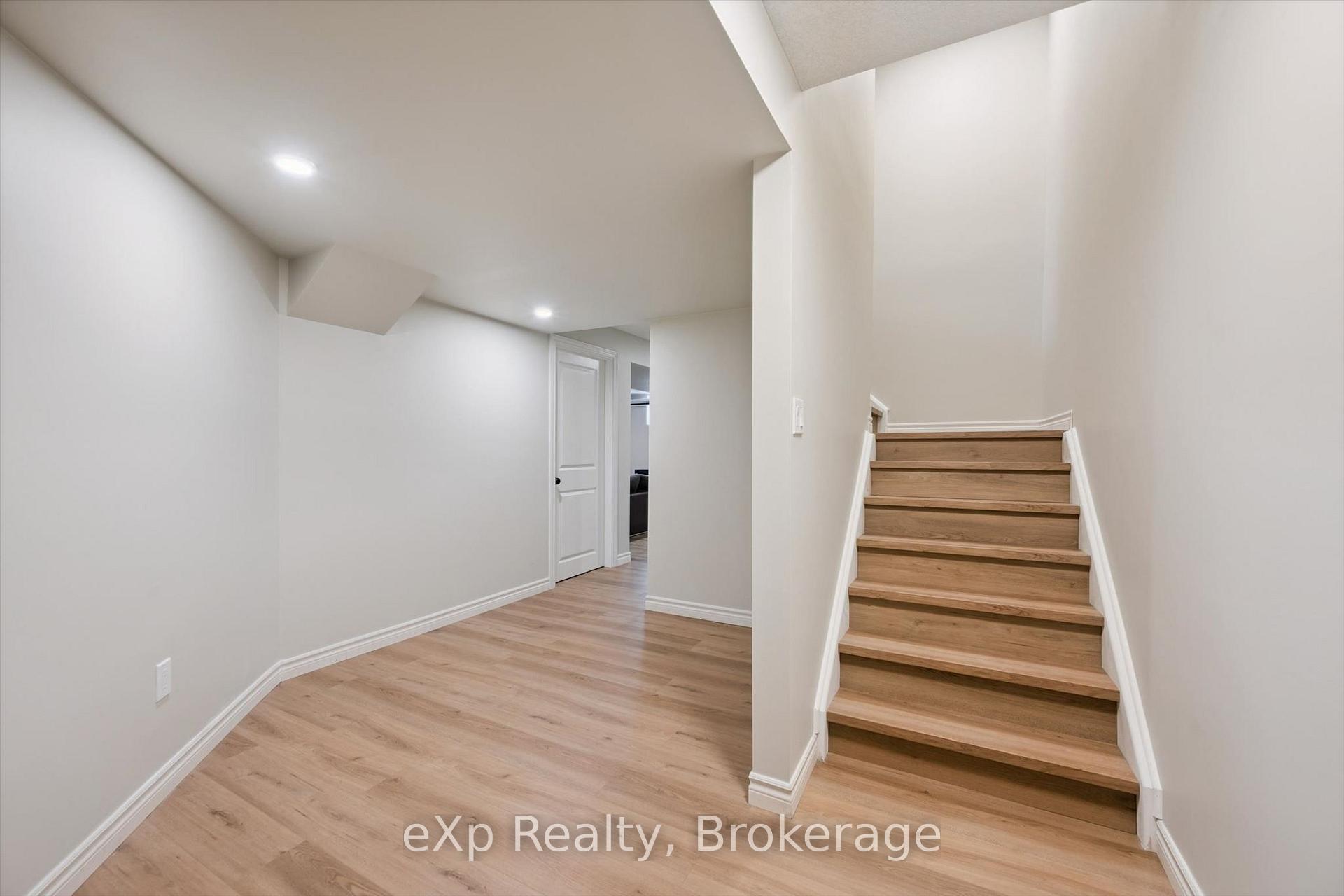 Photo 34 of 110 Marr Drive, Centre Wellington, Elora/Salem — HOMEH