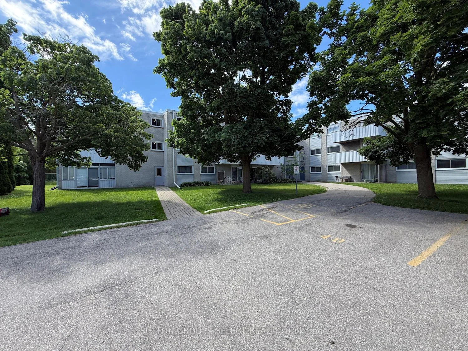 Photo 37 of Unit 203, 80 Breckenridge Drive, Kitchener, Heritage Park - Kitchener — HOMEH