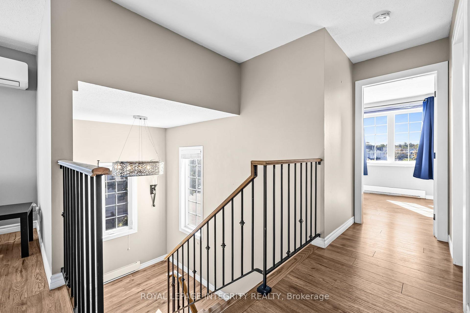 Photo 5 of Unit 5, 10 Castlegreen Private, Ottawa, Hunt Club Park/Greenboro — HOMEH