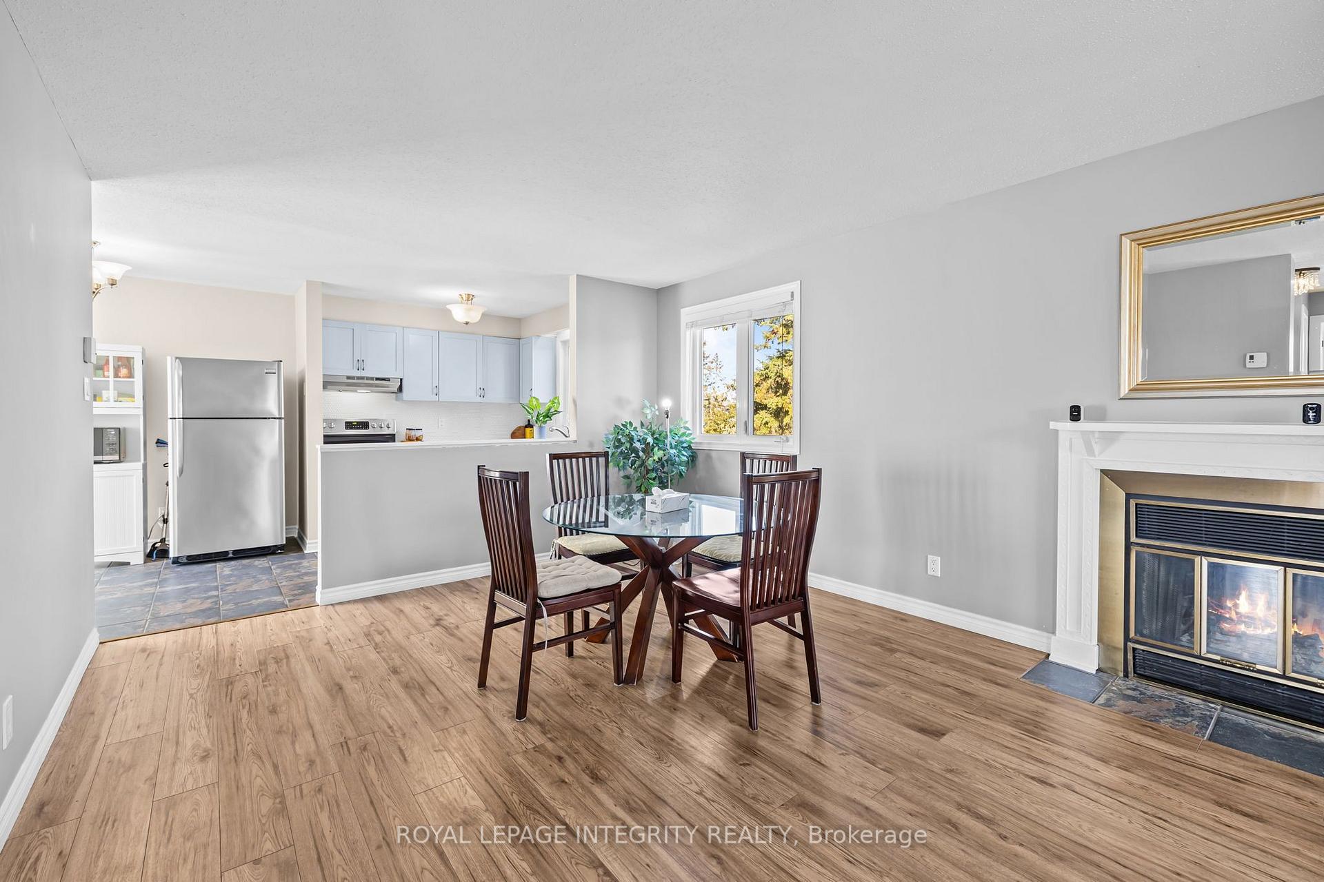Photo 10 of Unit 5, 10 Castlegreen Private, Ottawa, Hunt Club Park/Greenboro — HOMEH