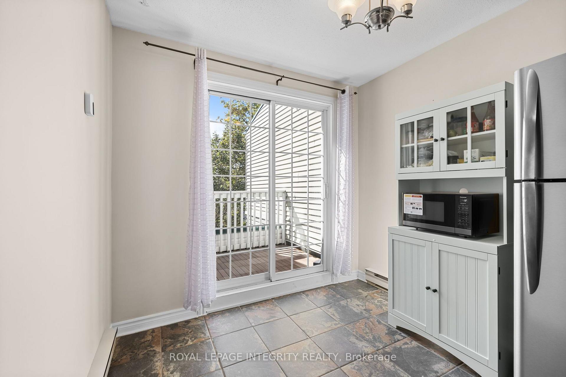 Photo 17 of Unit 5, 10 Castlegreen Private, Ottawa, Hunt Club Park/Greenboro — HOMEH