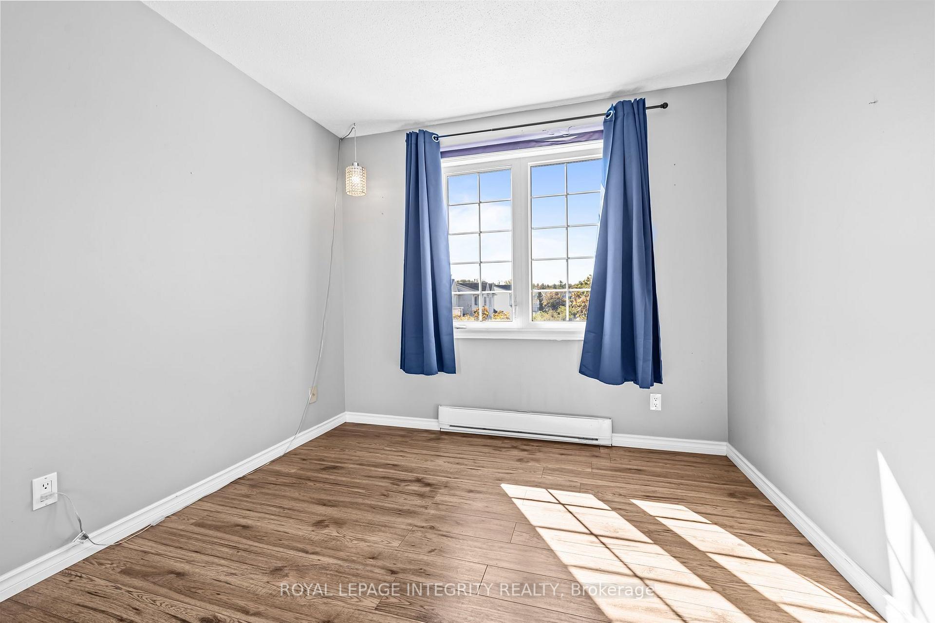 Photo 27 of Unit 5, 10 Castlegreen Private, Ottawa, Hunt Club Park/Greenboro — HOMEH