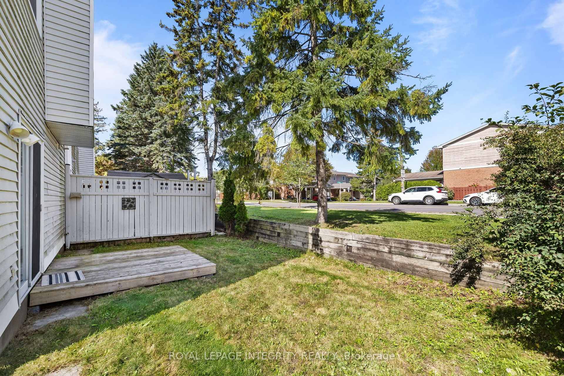 Photo 36 of Unit 5, 10 Castlegreen Private, Ottawa, Hunt Club Park/Greenboro — HOMEH