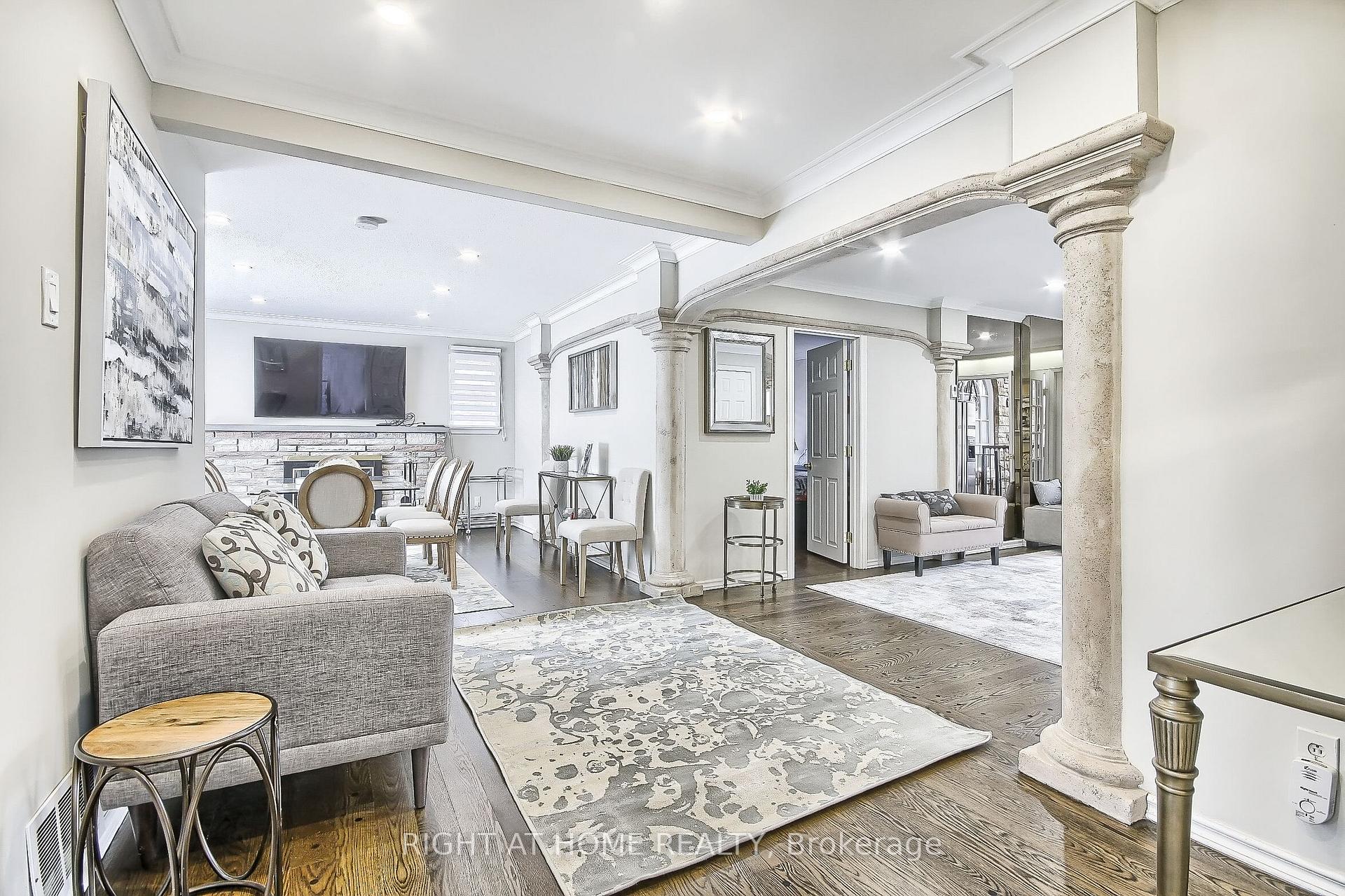 Photo 12 of 122 Elvaston Drive, North York, Victoria Village — HOMEH