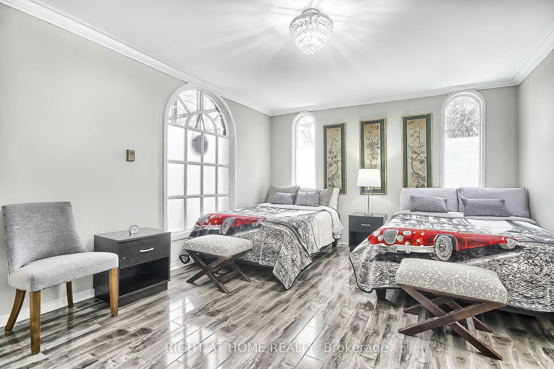 Photo 19 of 122 Elvaston Drive, North York, Victoria Village — HOMEH