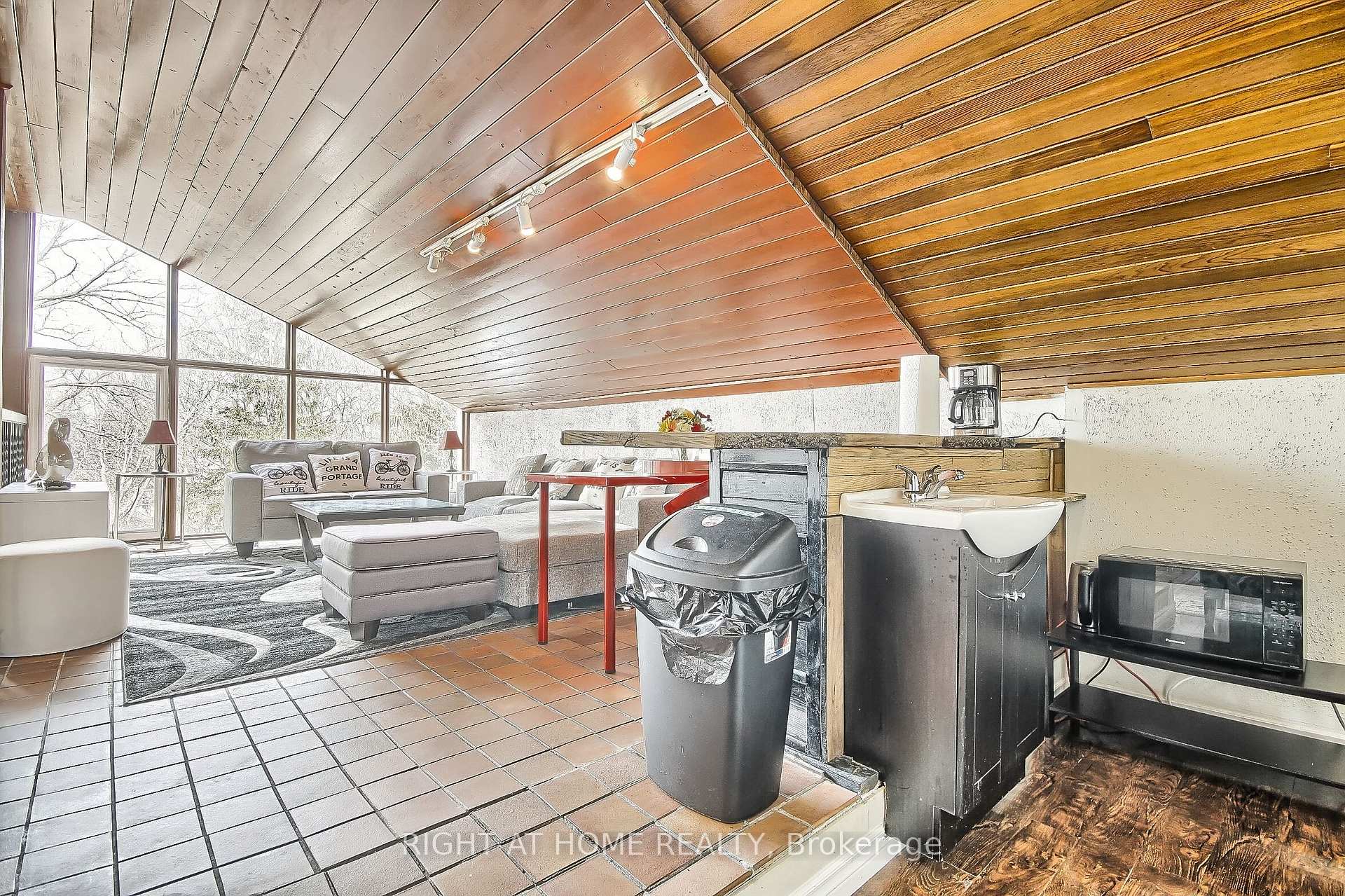 Photo 30 of 122 Elvaston Drive, North York, Victoria Village — HOMEH