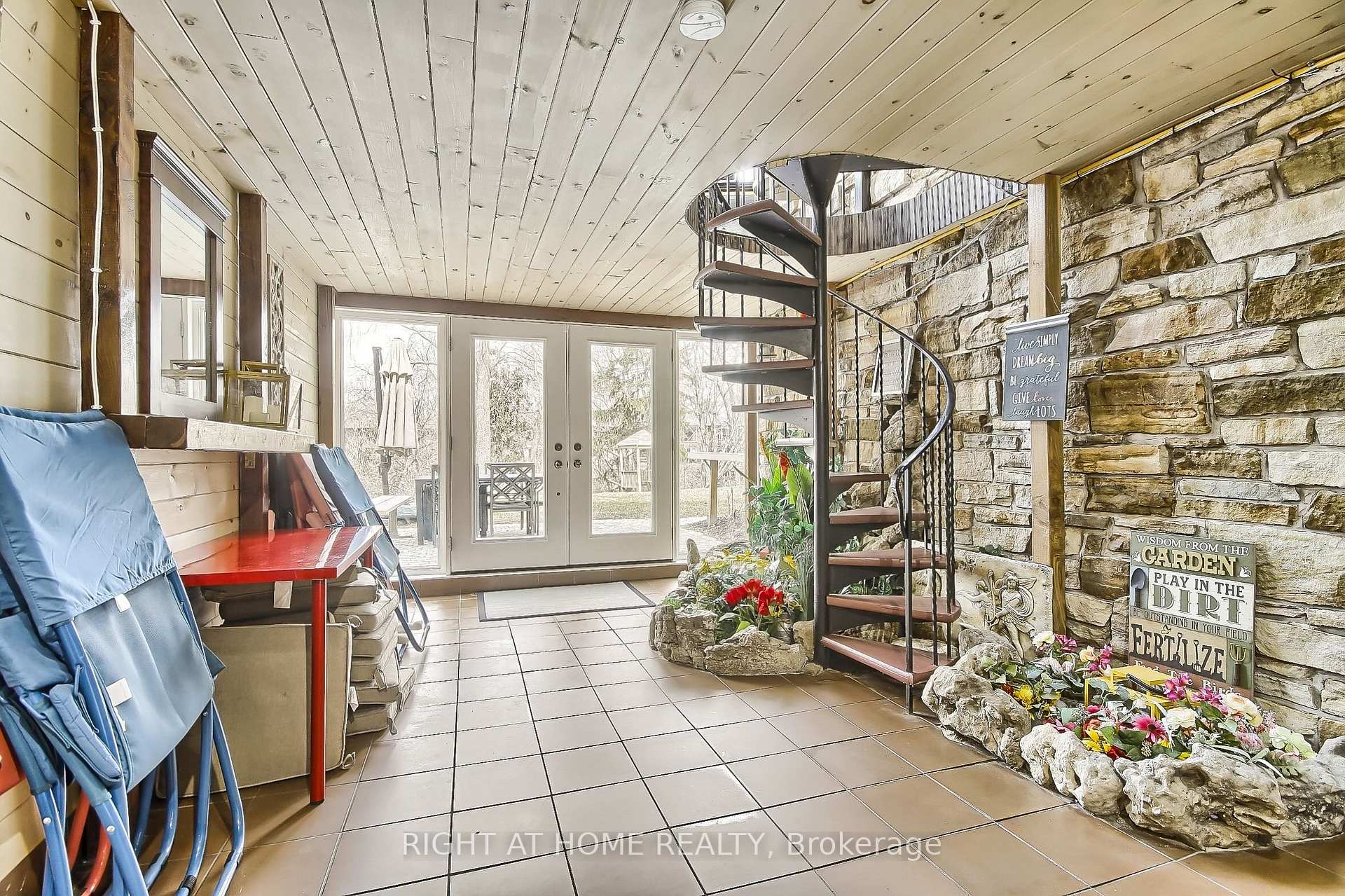 Photo 33 of 122 Elvaston Drive, North York, Victoria Village — HOMEH