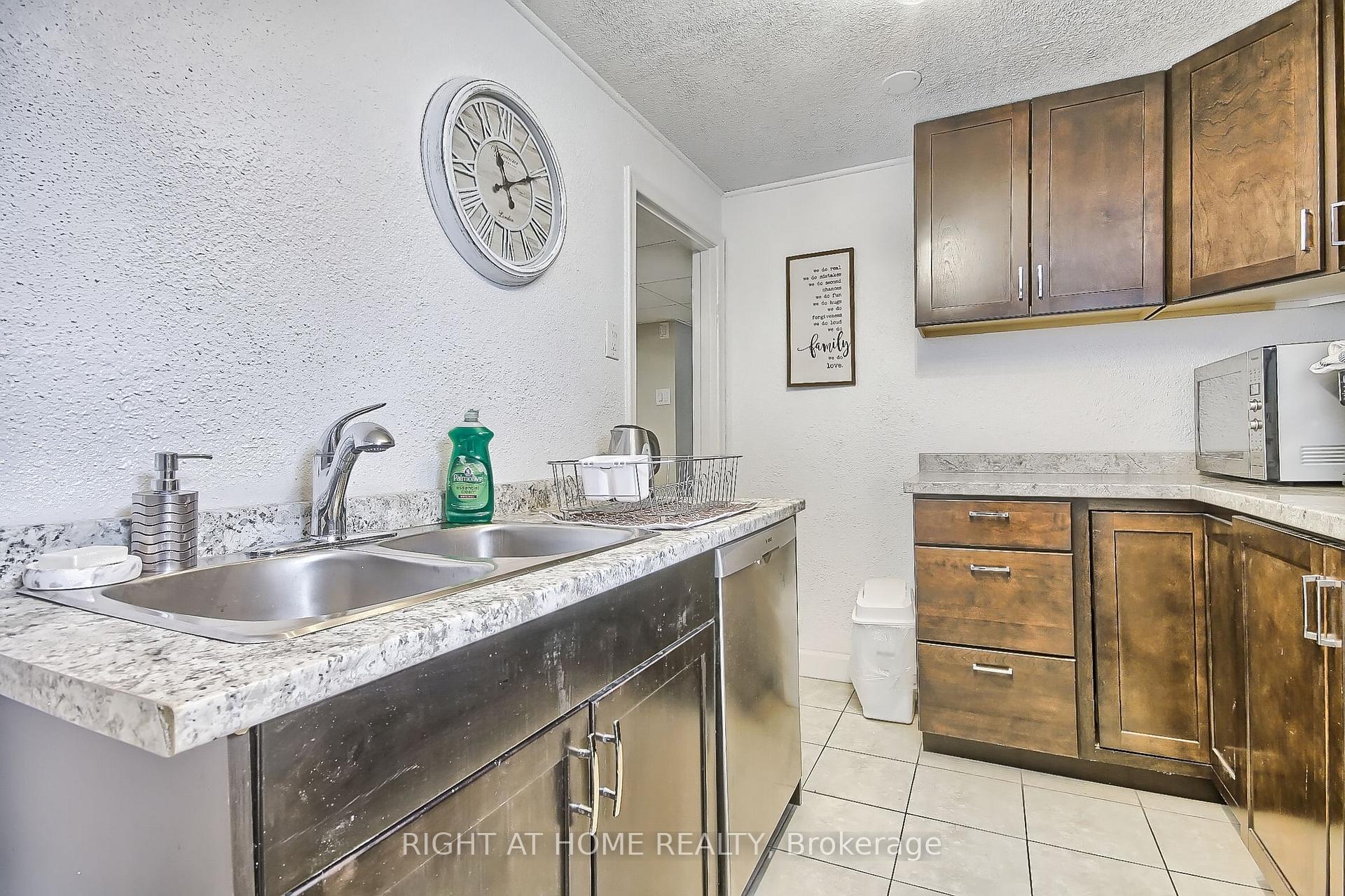 Photo 39 of 122 Elvaston Drive, North York, Victoria Village — HOMEH