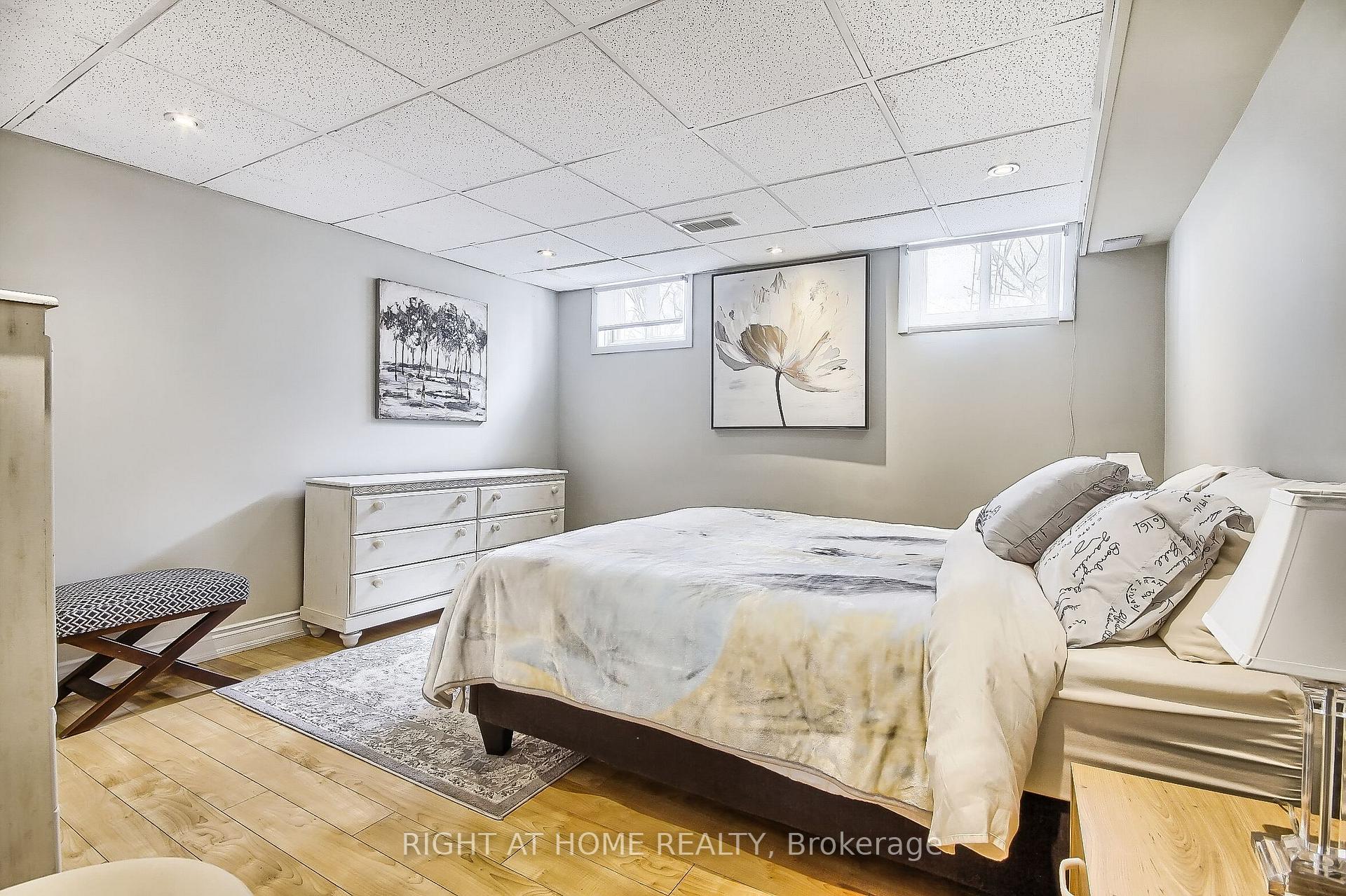 Photo 40 of 122 Elvaston Drive, North York, Victoria Village — HOMEH