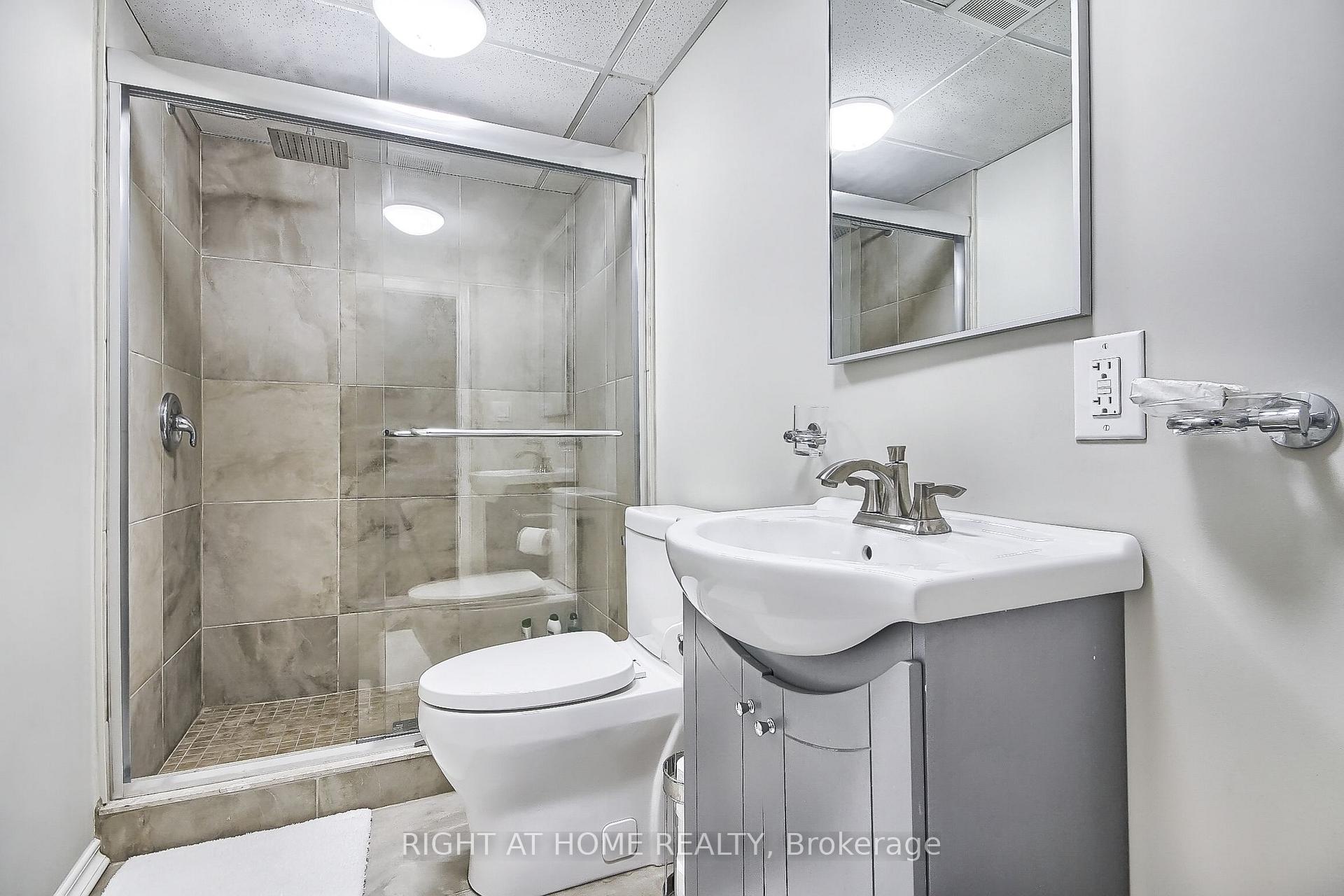 Photo 45 of 122 Elvaston Drive, North York, Victoria Village — HOMEH
