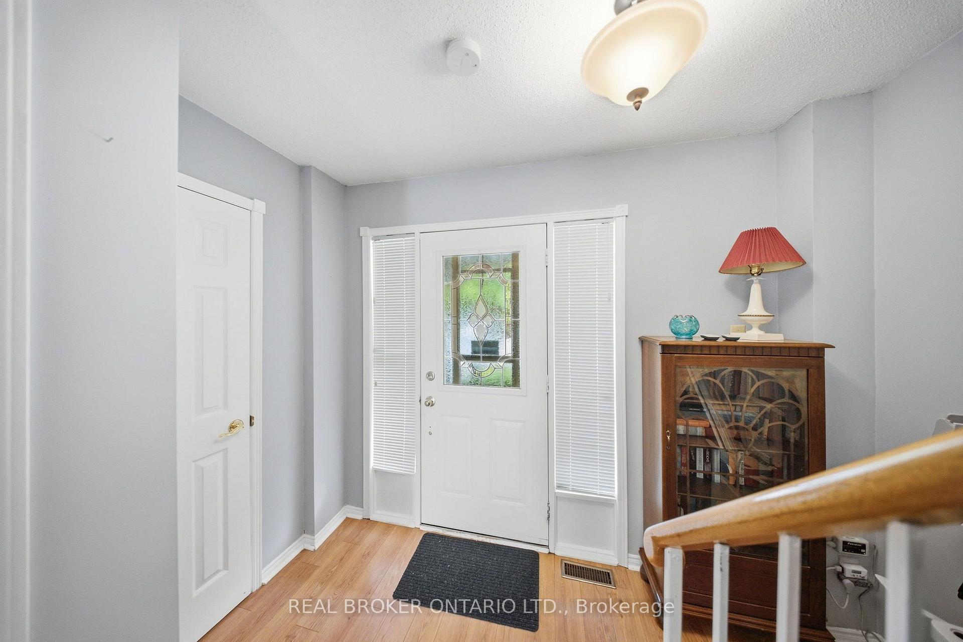Photo 5 of Unit 21, 21 Adams Court, Uxbridge — HOMEH