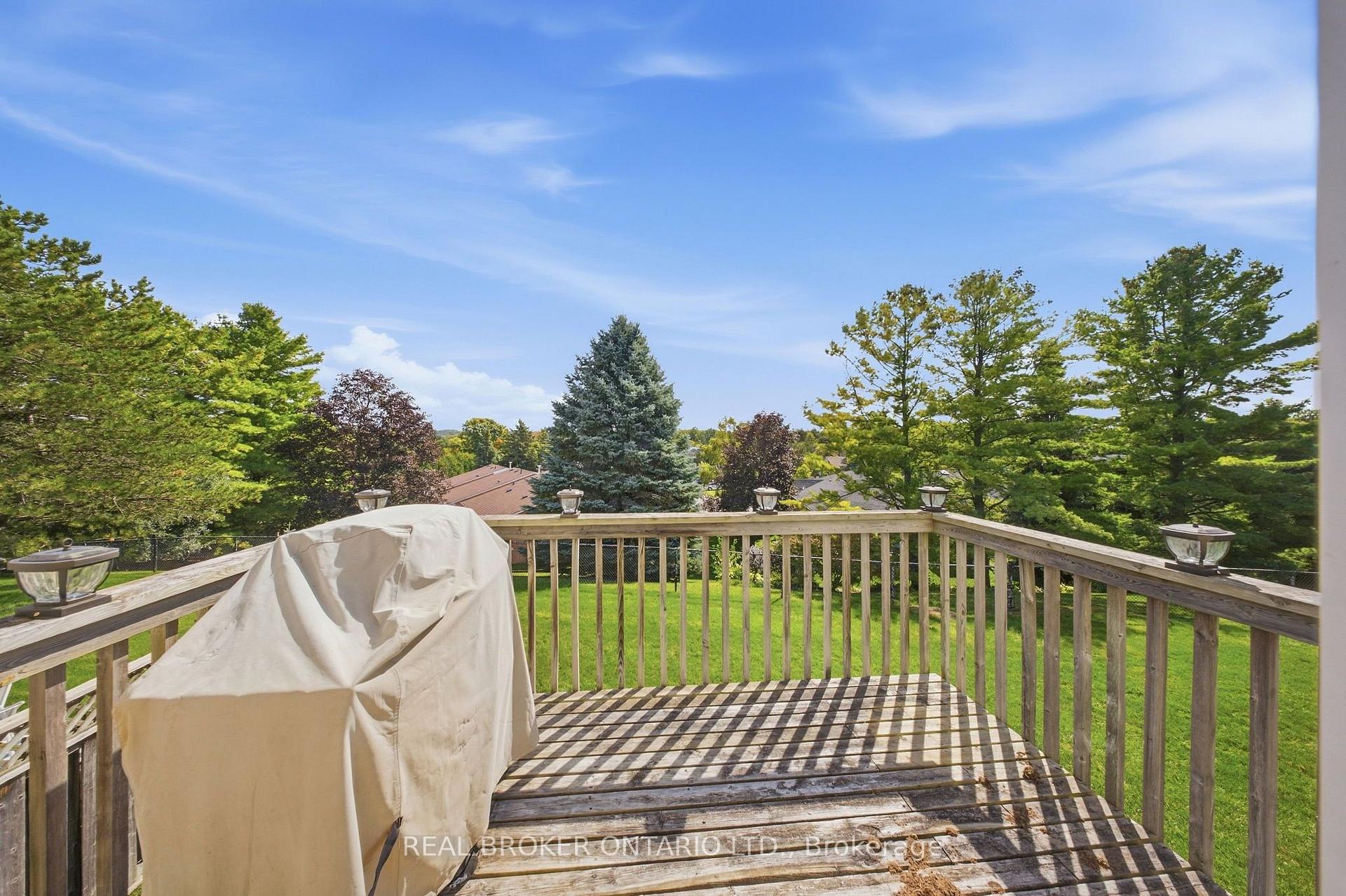 Photo 12 of Unit 21, 21 Adams Court, Uxbridge — HOMEH