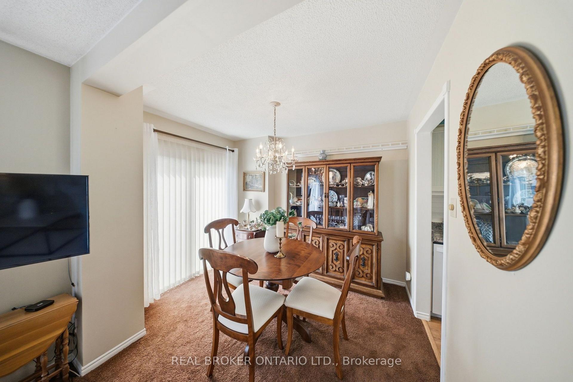 Photo 13 of Unit 21, 21 Adams Court, Uxbridge — HOMEH
