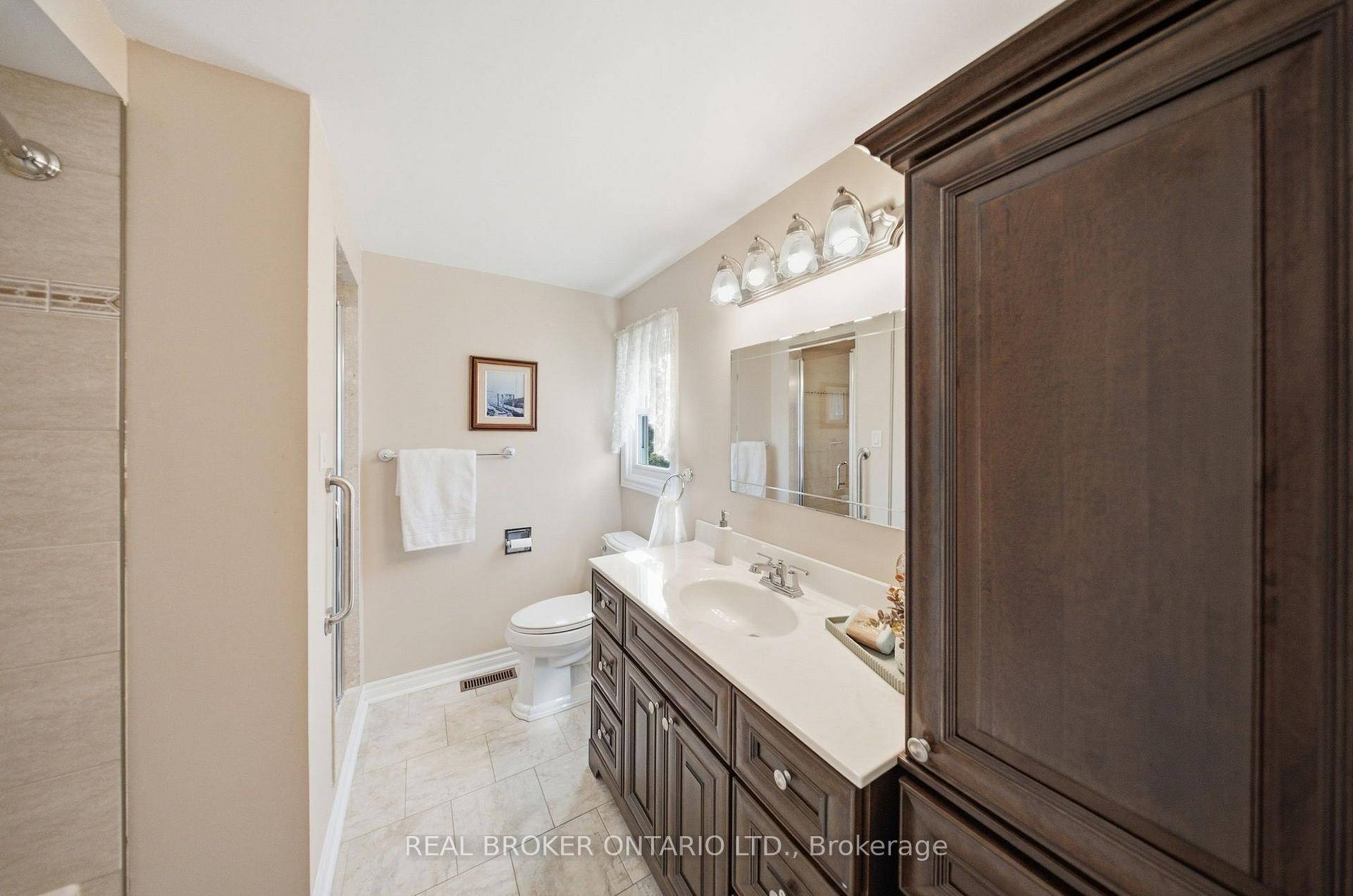 Photo 25 of Unit 21, 21 Adams Court, Uxbridge — HOMEH