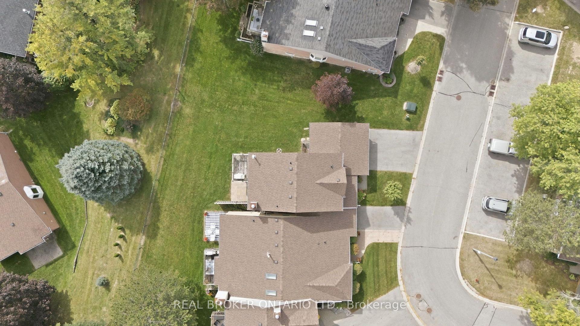 Photo 40 of Unit 21, 21 Adams Court, Uxbridge — HOMEH