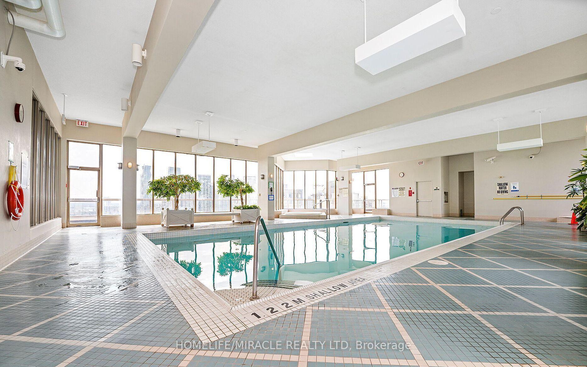 Photo 12 of Unit 1408, 55 Elm Drive, Mississauga, City Centre — HOMEH