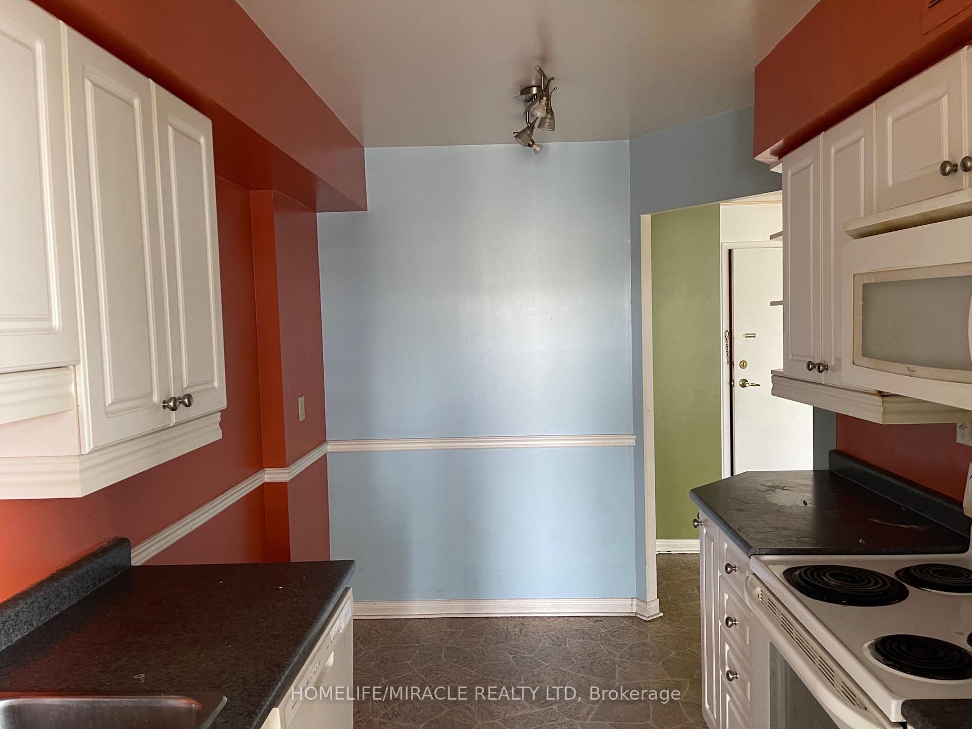 Photo 21 of Unit 1408, 55 Elm Drive, Mississauga, City Centre — HOMEH