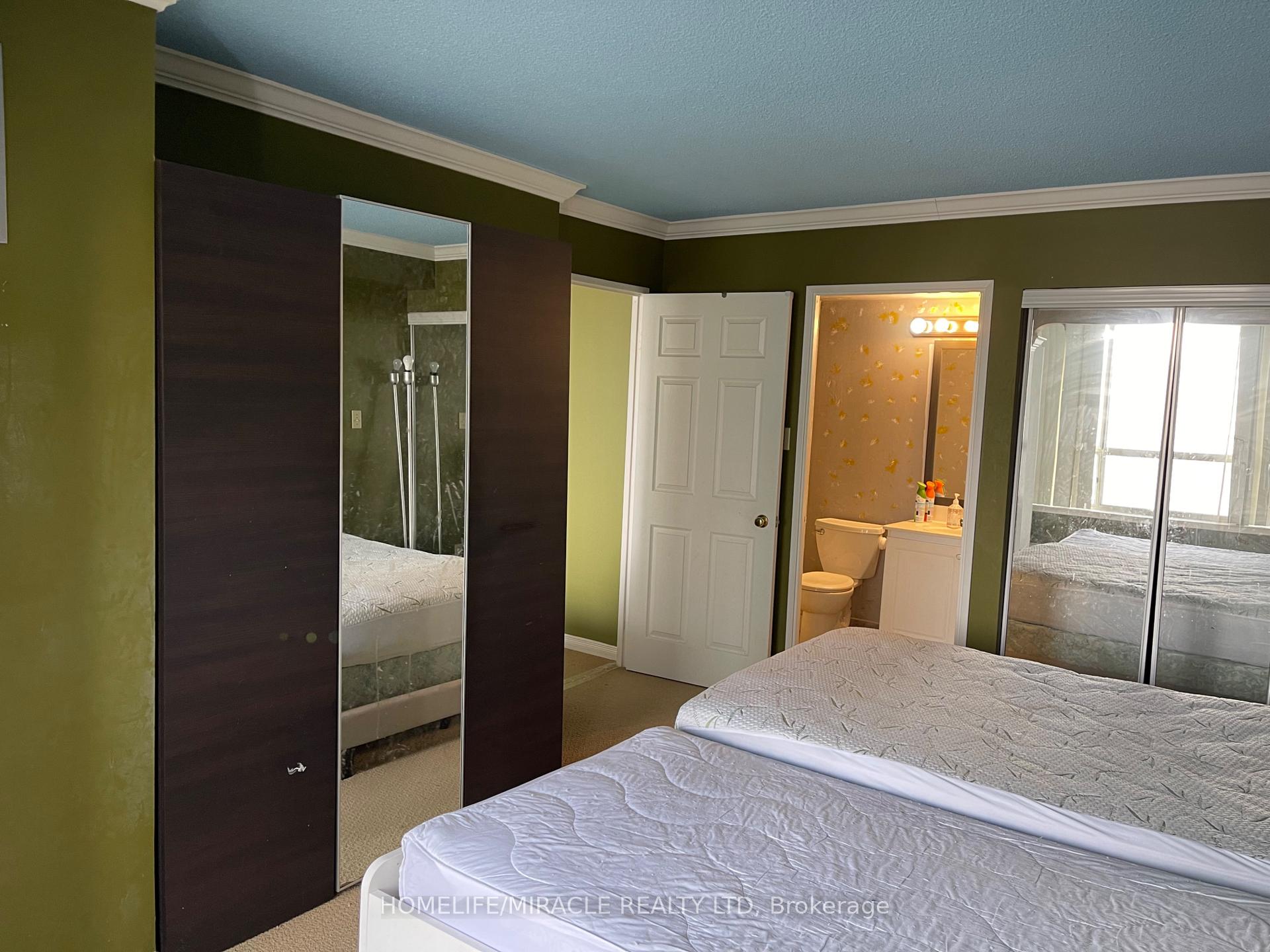 Photo 23 of Unit 1408, 55 Elm Drive, Mississauga, City Centre — HOMEH