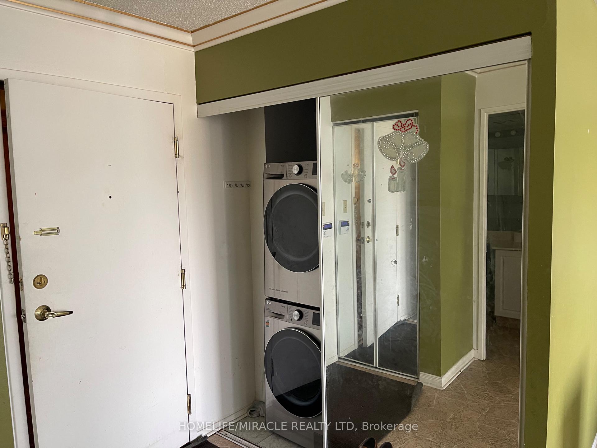 Photo 29 of Unit 1408, 55 Elm Drive, Mississauga, City Centre — HOMEH
