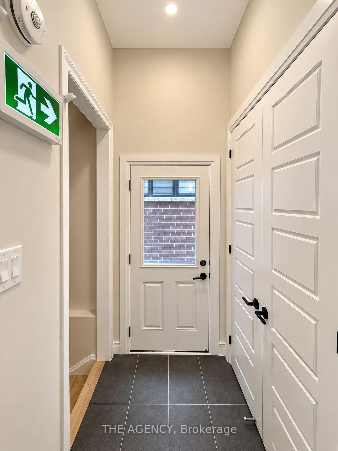 Photo 4 of 1250 Stirling Todd Terrace, Milton, Bowes — HOMEH