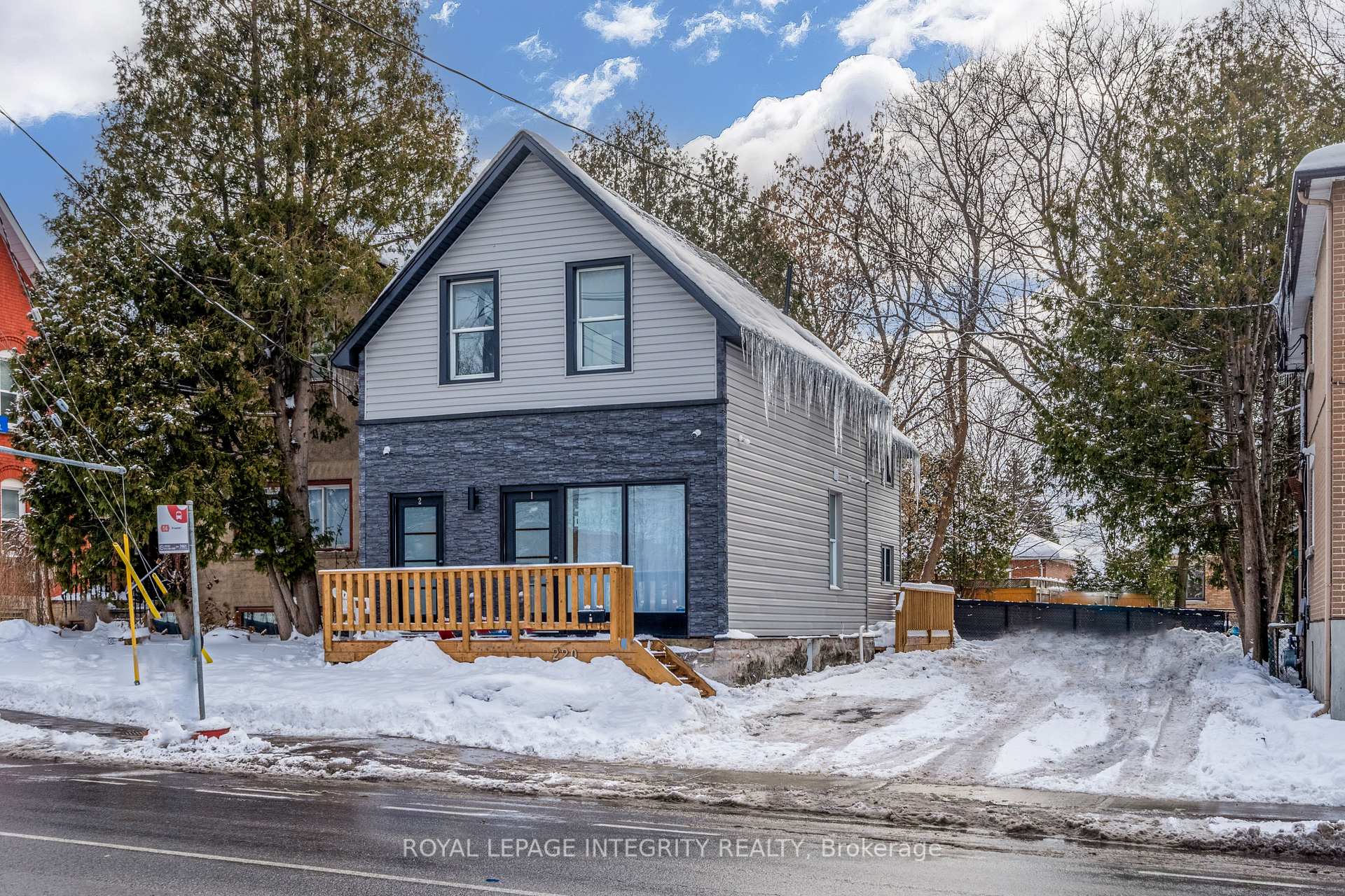 Photo 3 of 218-220 Mcarthur Avenue, Ottawa, Vanier — HOMEH