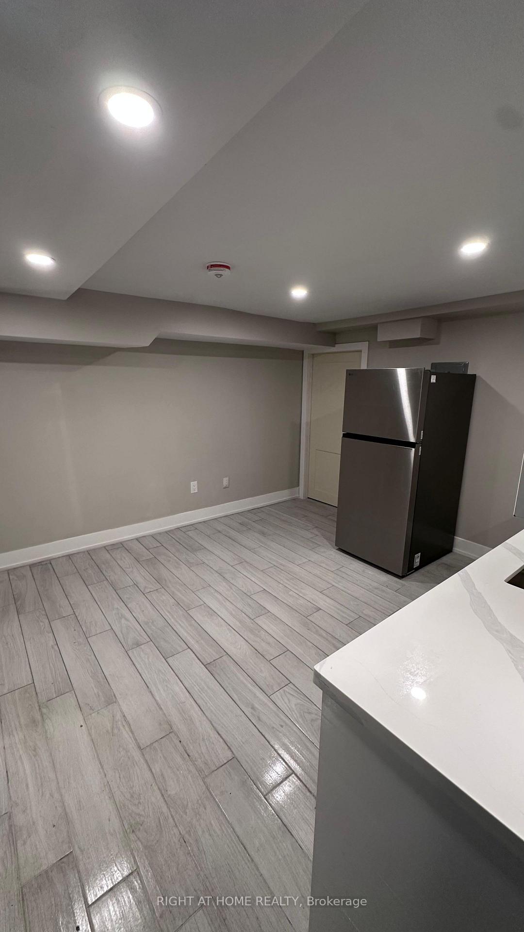 Photo 6 of Unit B, 500 Salem Avenue, Toronto, Dovercourt-Wallace Emerson-Junction — HOMEH