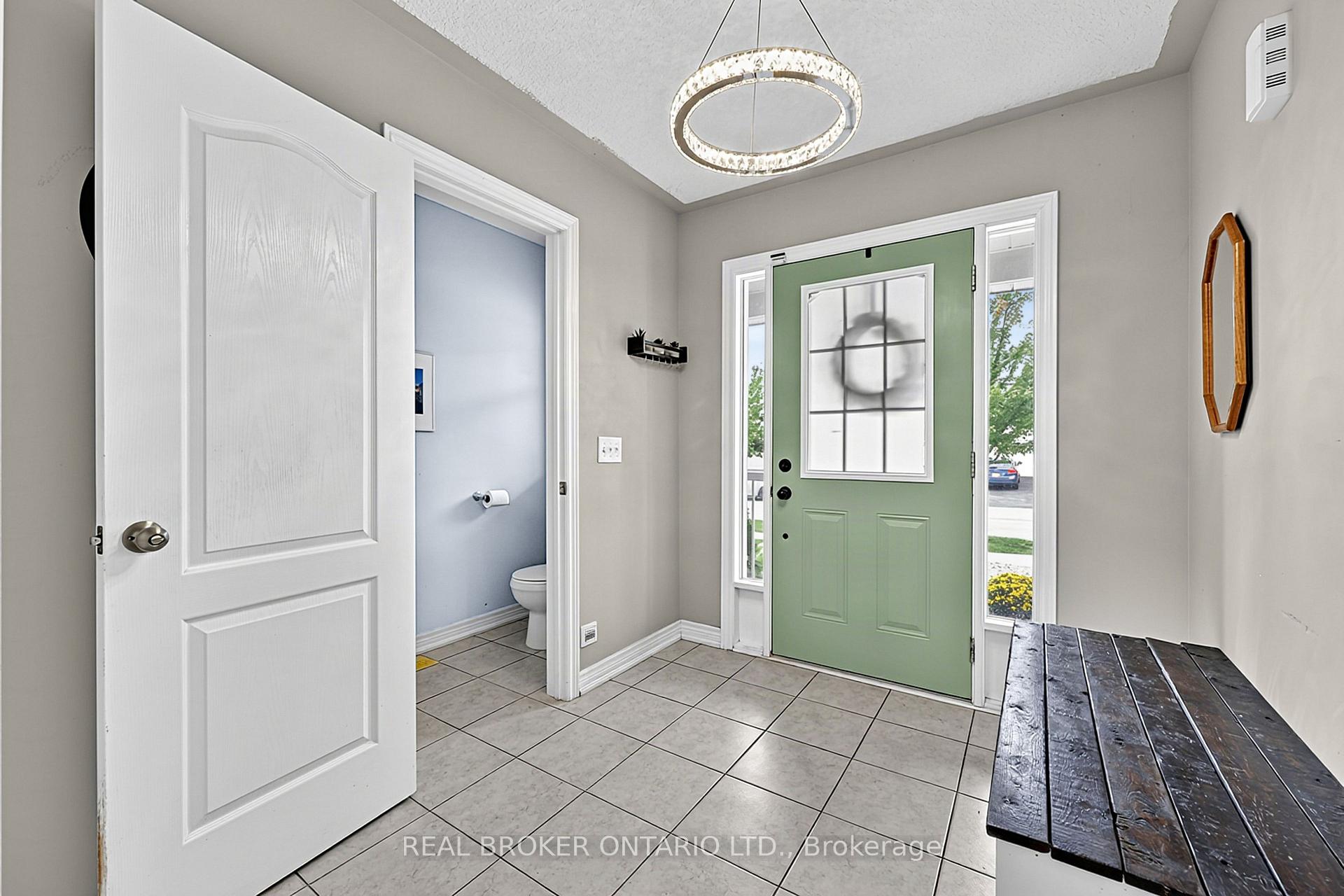 Photo 4 of 65 Pearl Drive, Orillia — HOMEH