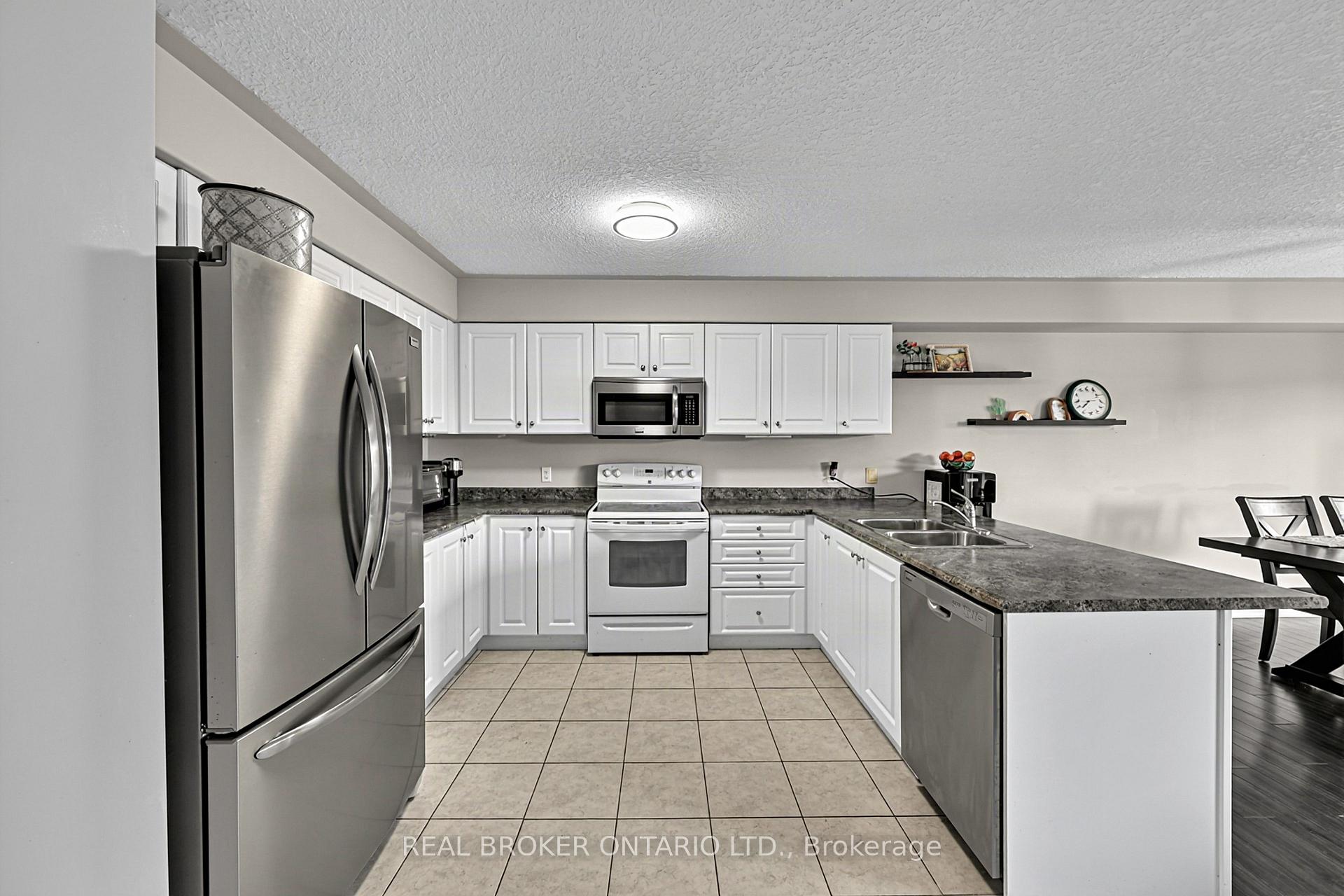 Photo 6 of 65 Pearl Drive, Orillia — HOMEH
