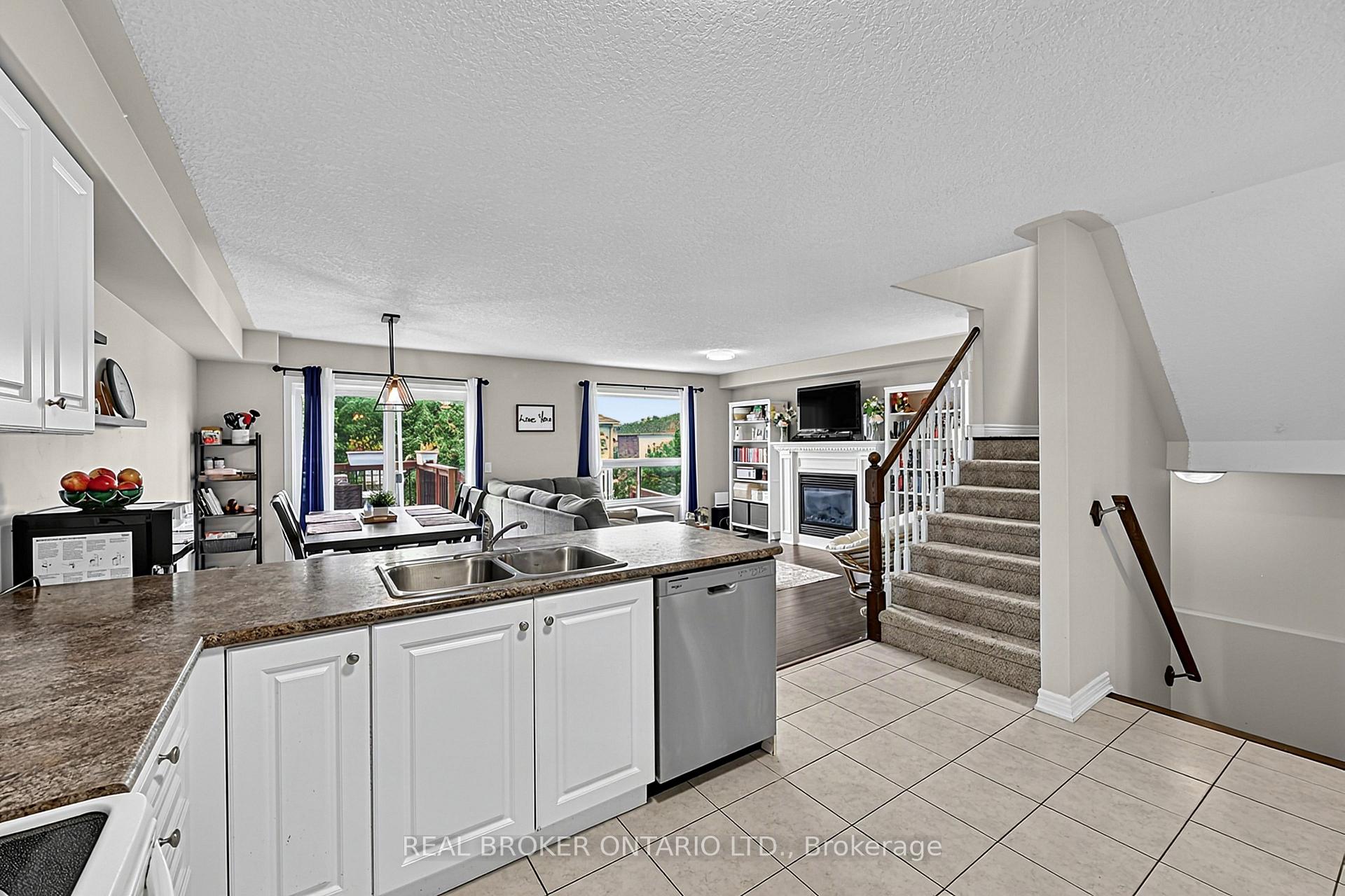 Photo 8 of 65 Pearl Drive, Orillia — HOMEH