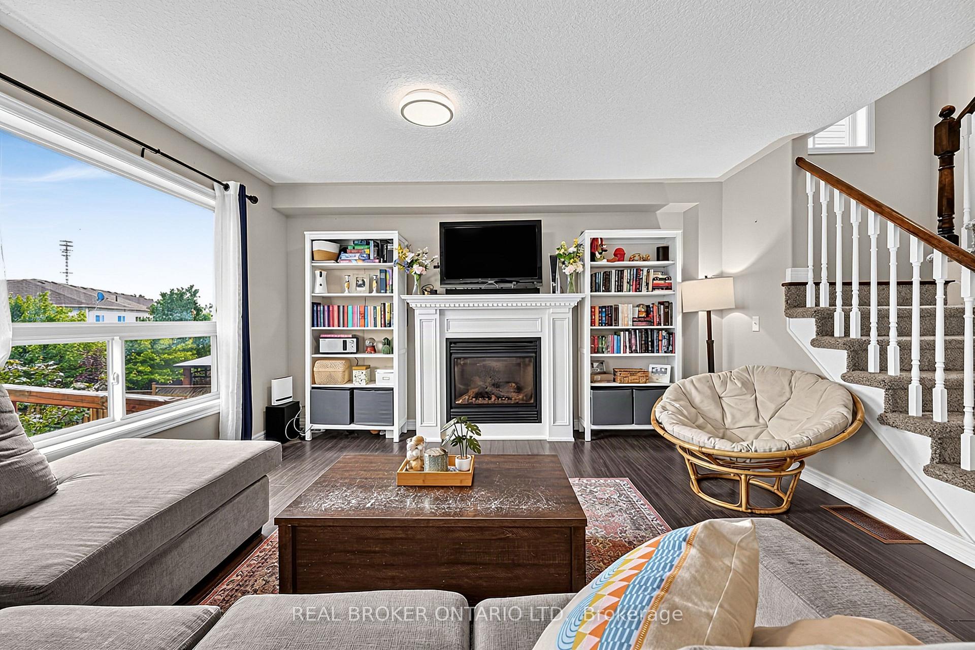 Photo 11 of 65 Pearl Drive, Orillia — HOMEH