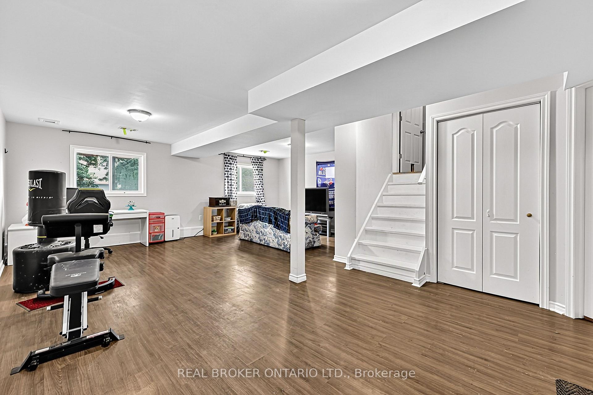 Photo 23 of 65 Pearl Drive, Orillia — HOMEH