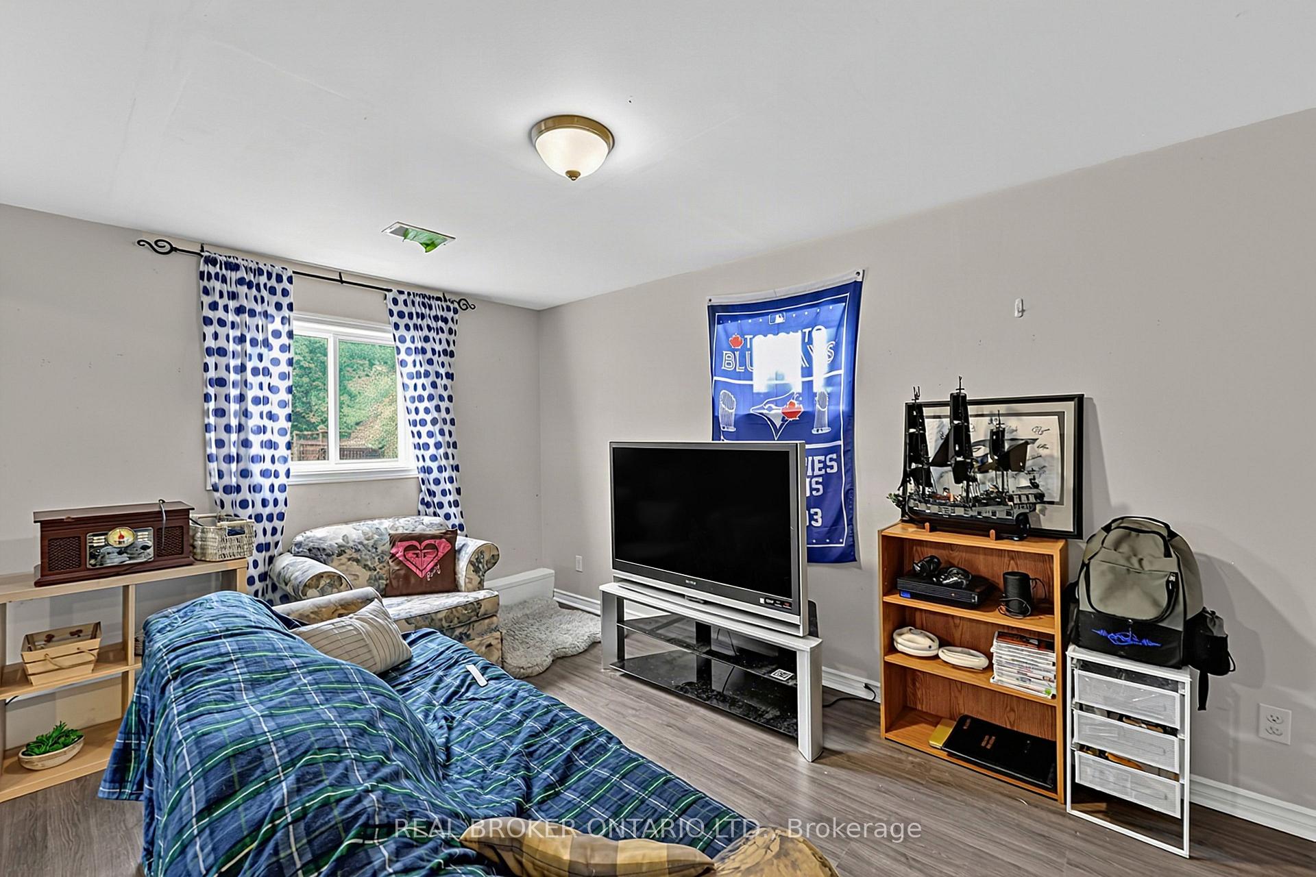 Photo 24 of 65 Pearl Drive, Orillia — HOMEH