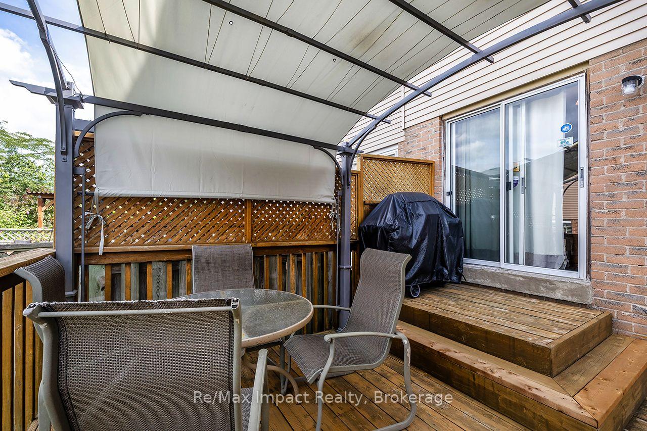 Photo 10 of 122 Wright Crescent, Ajax, Central — HOMEH