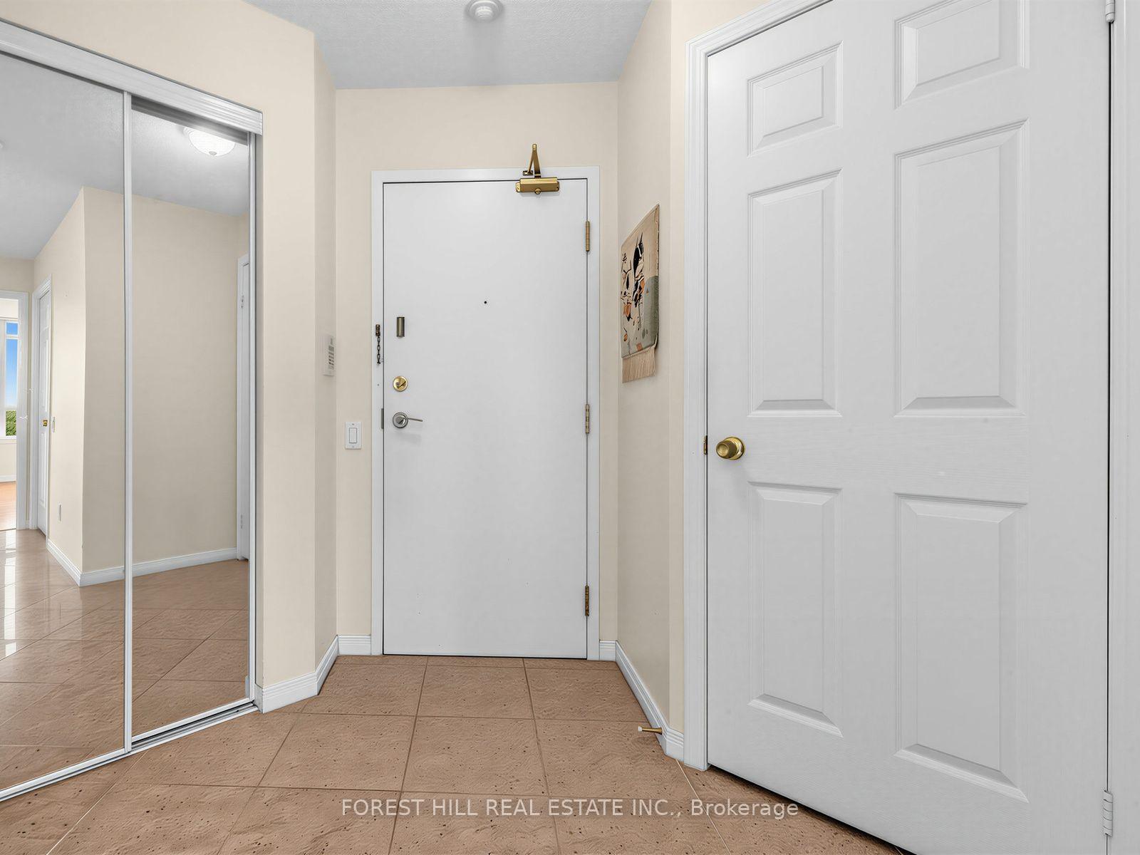 Photo 4 of Unit 1206, 8 Hillcrest Avenue, North York, Willowdale East — HOMEH