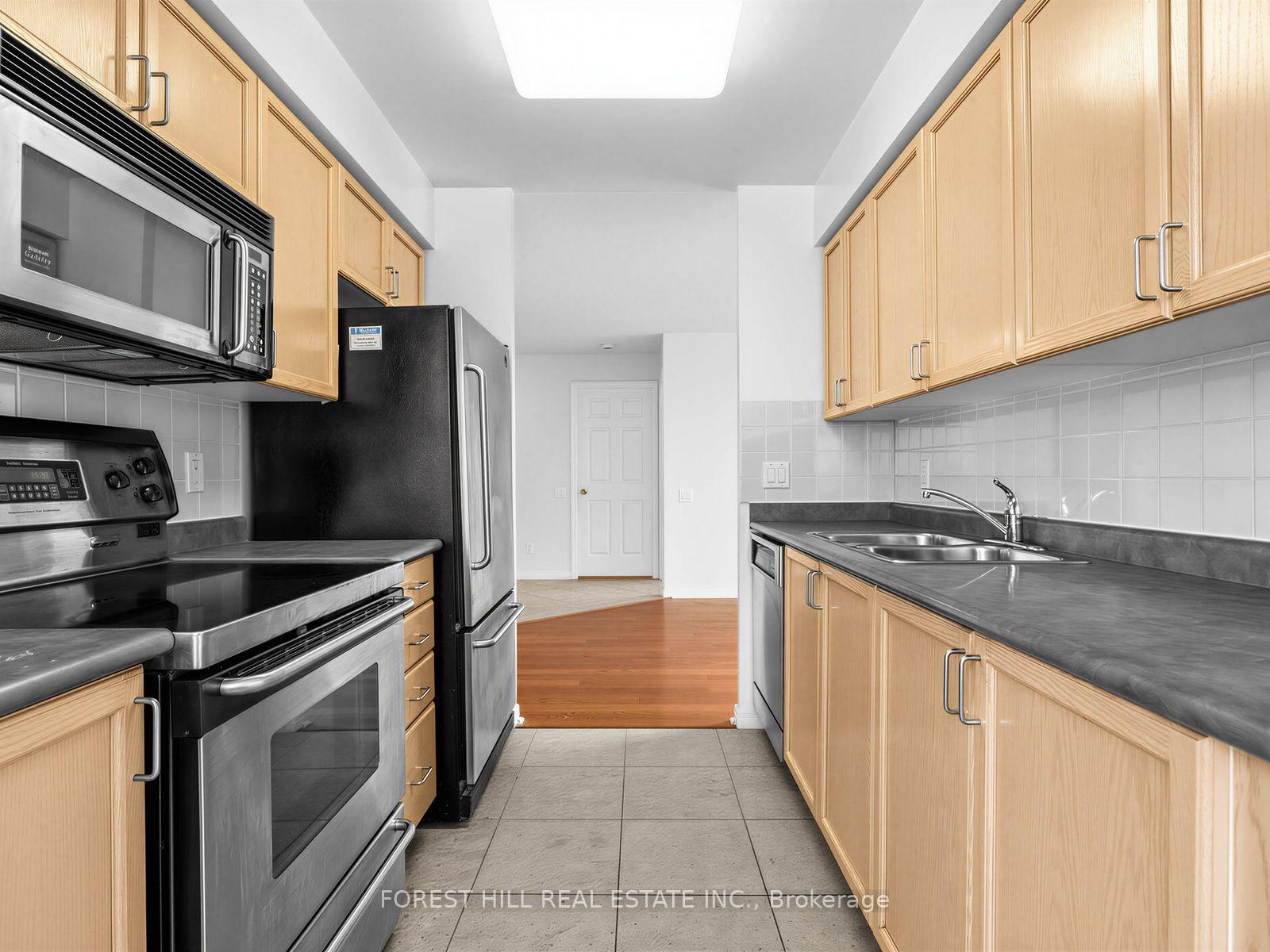 Photo 17 of Unit 1206, 8 Hillcrest Avenue, North York, Willowdale East — HOMEH