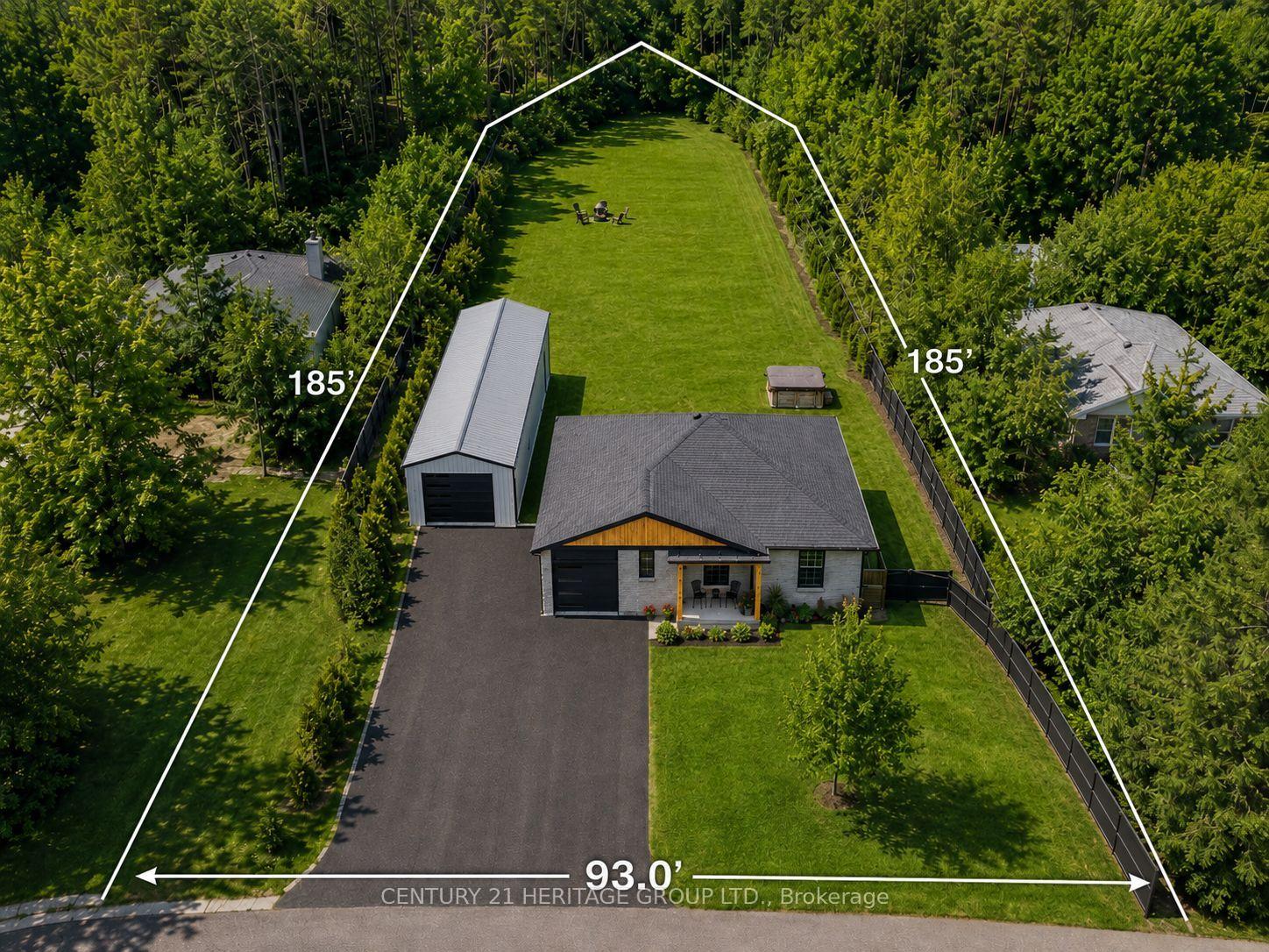 Photo 2 of 7 Crawford Circle, New Tecumseth, Beeton — HOMEH