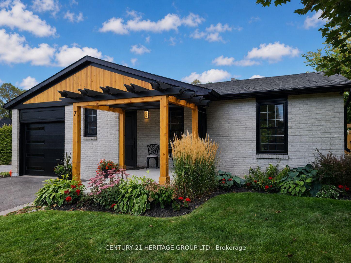 Photo 4 of 7 Crawford Circle, New Tecumseth, Beeton — HOMEH