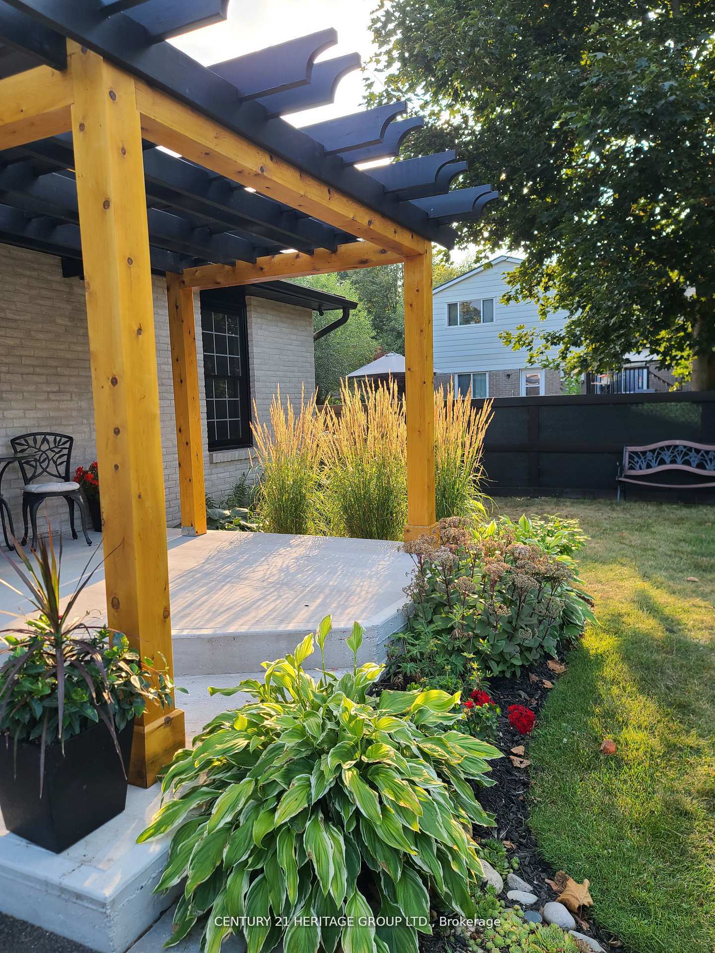 Photo 6 of 7 Crawford Circle, New Tecumseth, Beeton — HOMEH
